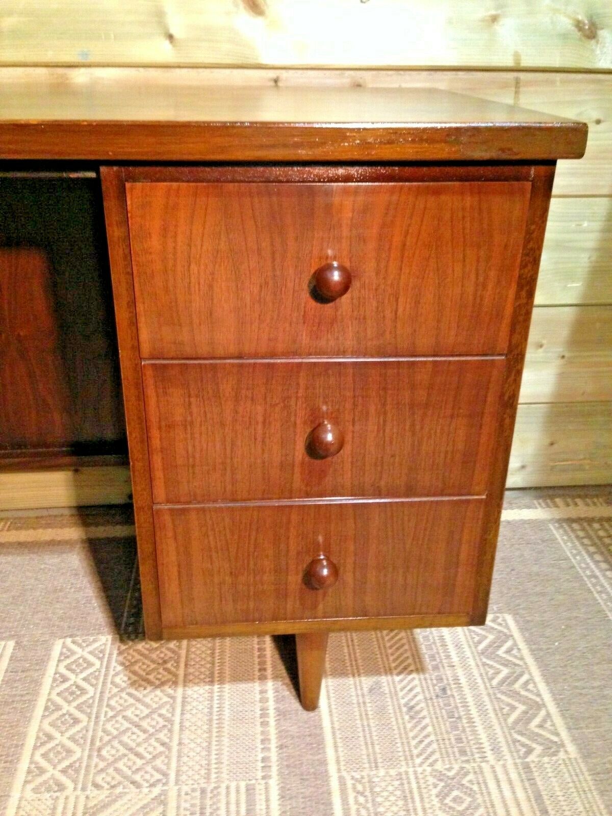 Retro Desk / Mid Century Modern Danish Style Desk