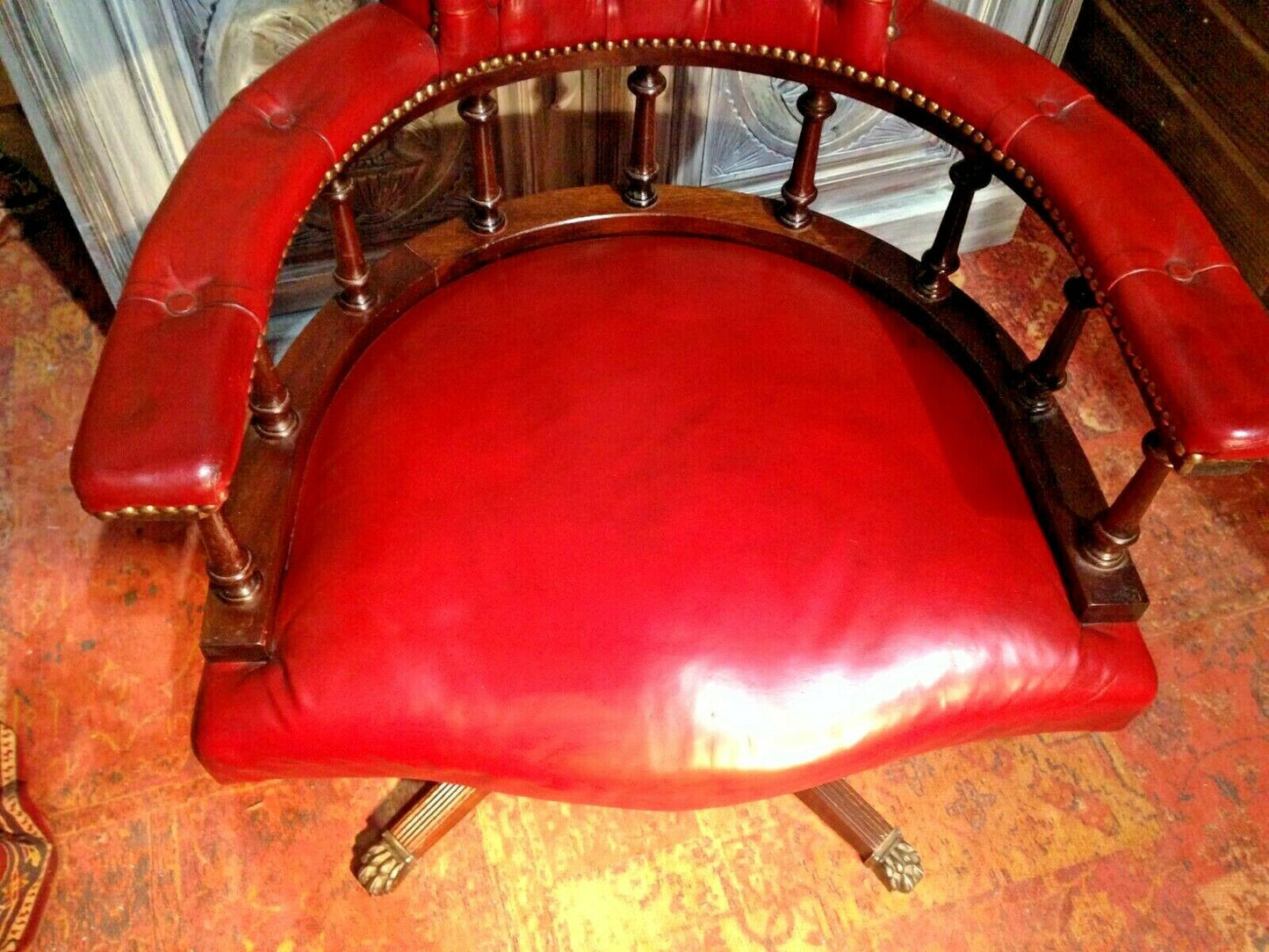 237.....Vintage Leather Captains Chair / Vintage Leather Revolving Desk Chair