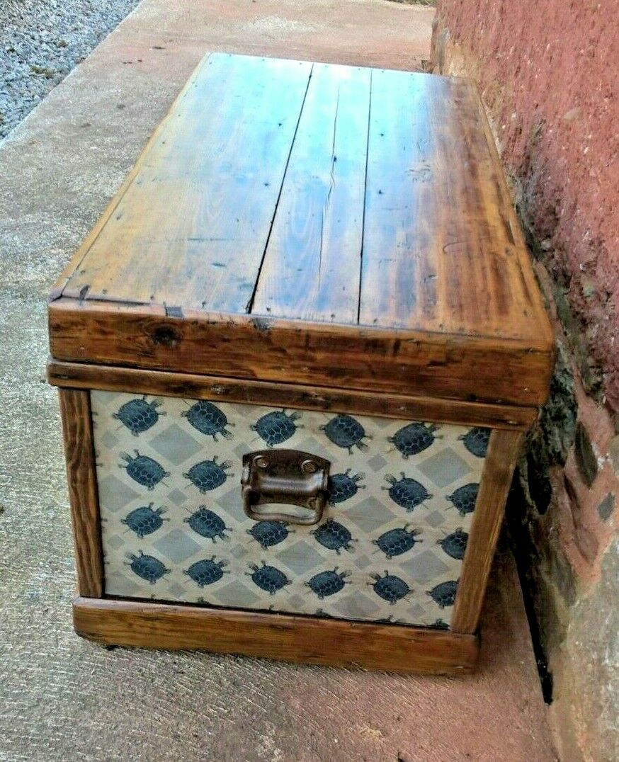 Fabulous Vintage Storage Chest / Blanket Box / Travel Trunk