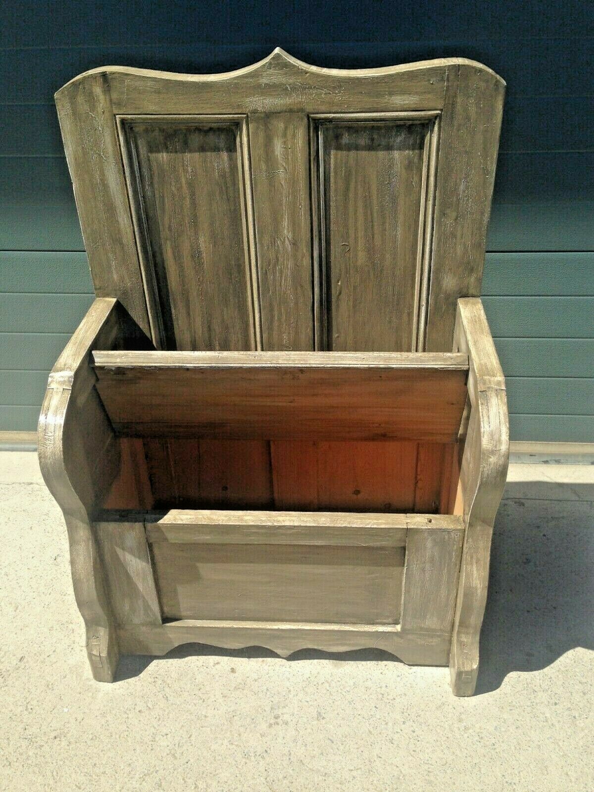 228.....Vintage Pine Hall Seat / Heavy Pine Settle ( SOLD )