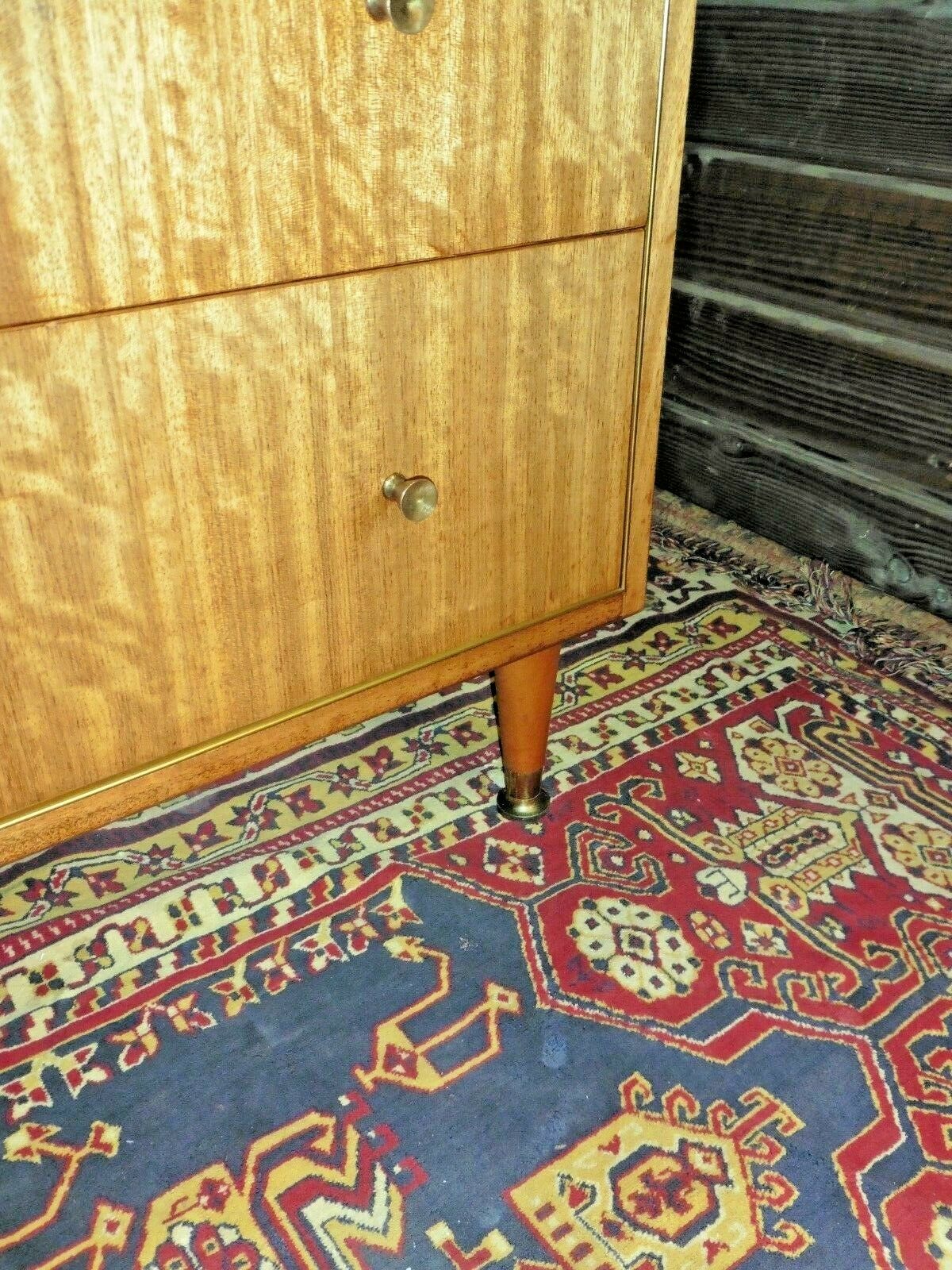 404.....Lovely Retro 4 Drawer Chest / Mid Century Modern Chest Of Drawers ( SOLD )