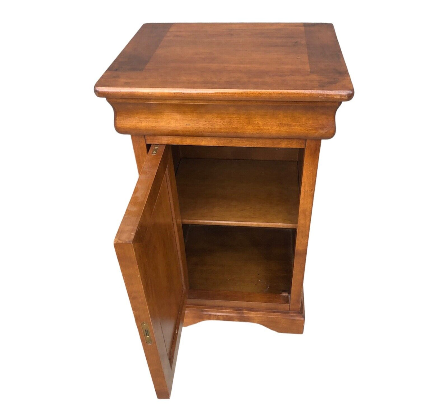 000899....Handsome Pair Of Cherrywood Bedside Tables / Bedside Cabinets ( sold )
