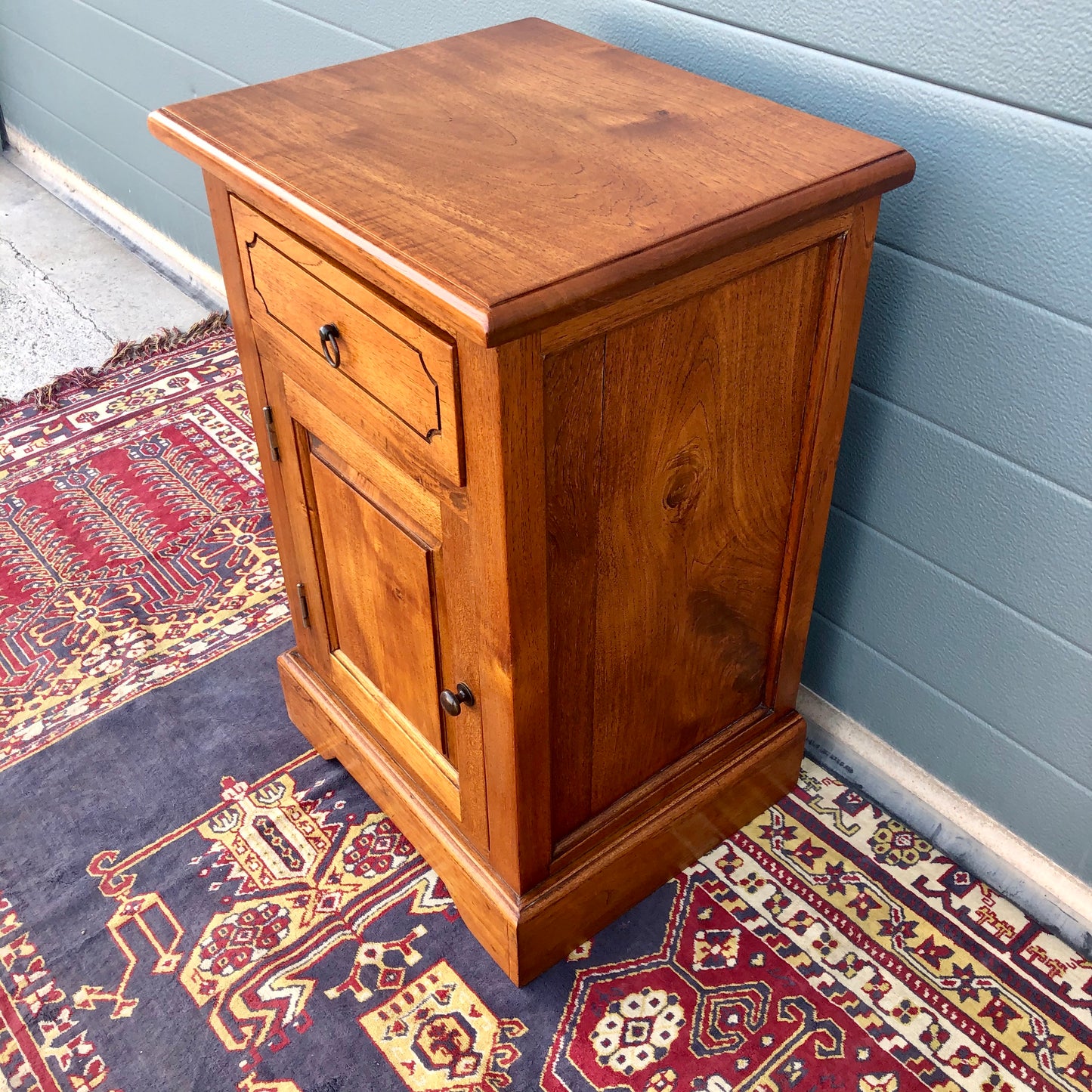 A Pair Of Solid Teak Vintage Bedside Cabinets / Vintage Bedside Tables ( SOLD )