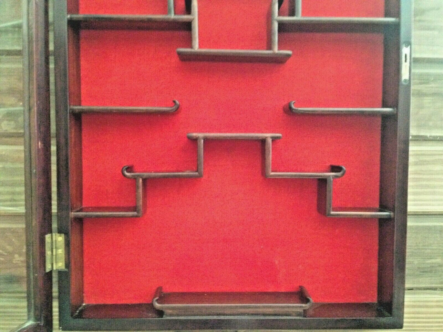 227.....Display Cabinet / Vintage Oriental Wall Hanging Display Cabinet