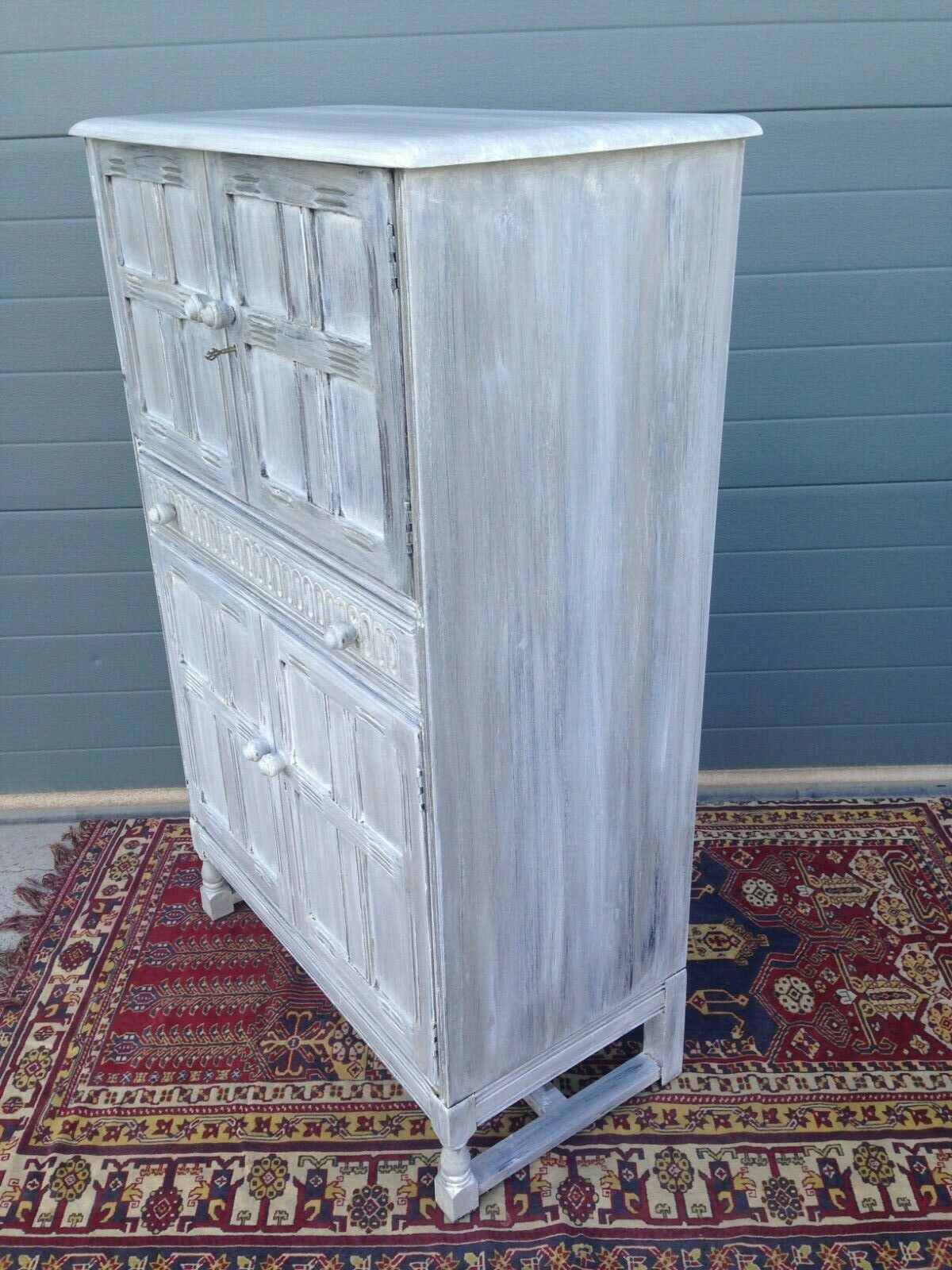 221.....Vintage Drinks Cabinet By Priory Furniture / Vintage Cocktail Cabinet