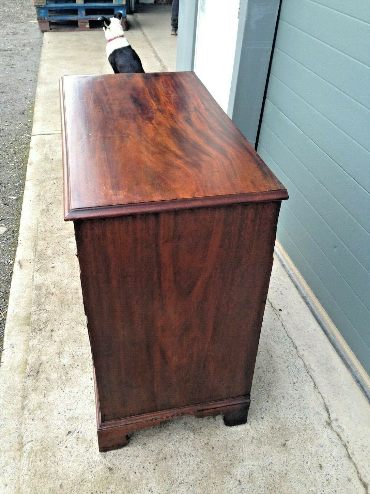 234.....Handsome Early Georgian Mahogany Chest / Antique Chest Of Drawers ( SOLD )