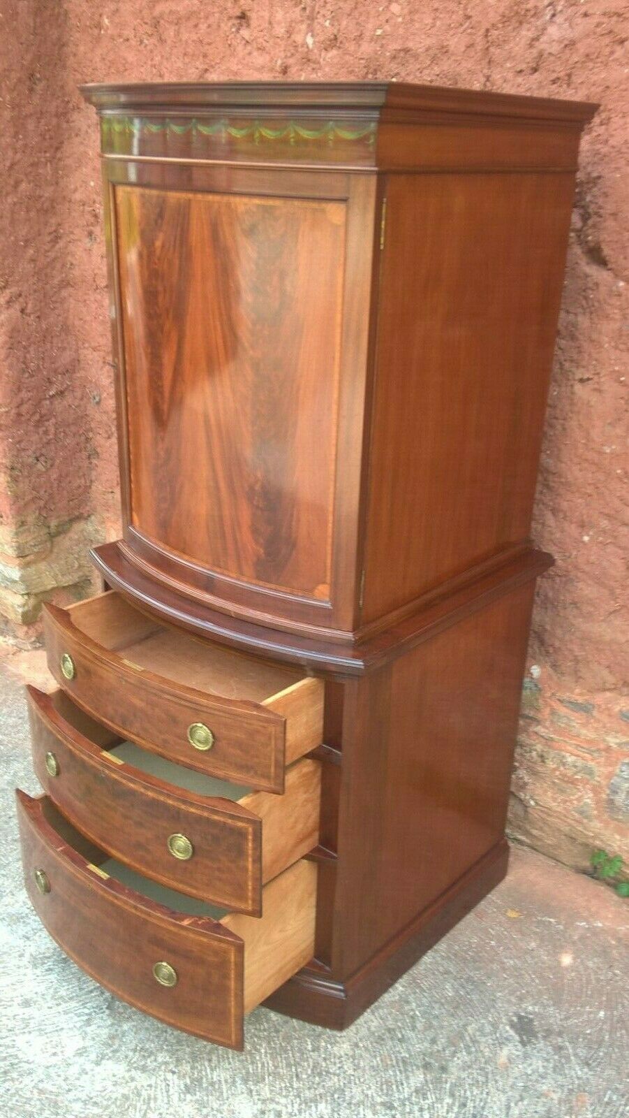 321.....Stunning Vintage Cabinet On Chest Drinks Cabinet