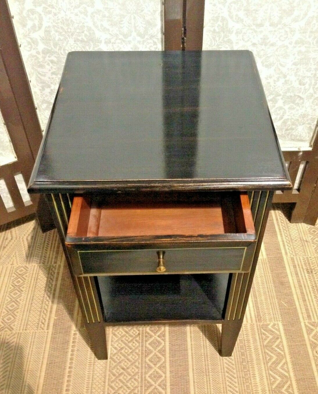 A Pair Of Vintage Empire Style Bedside Tables / Pair Of Lamp Tables
