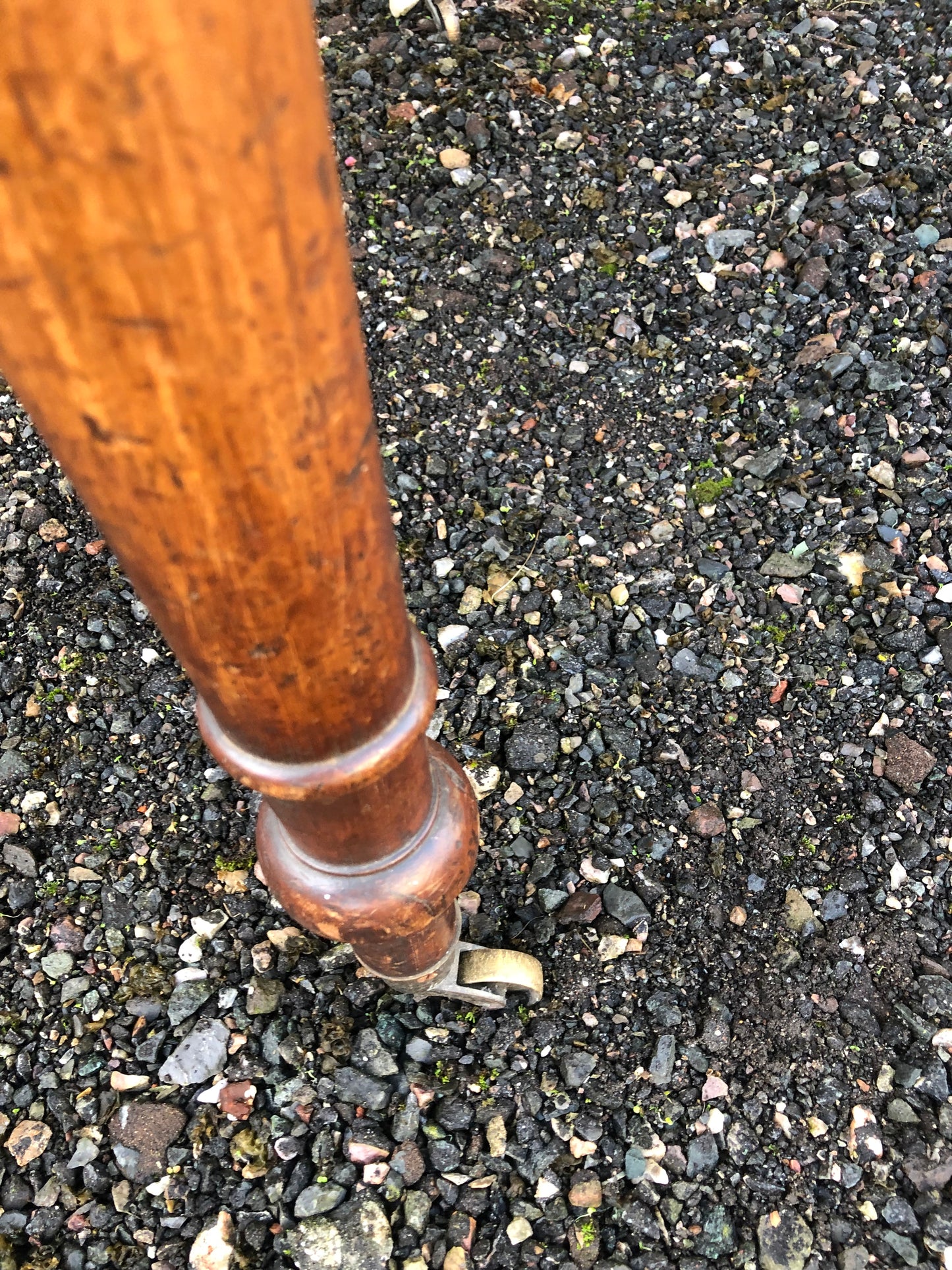 Photos Pembroke table