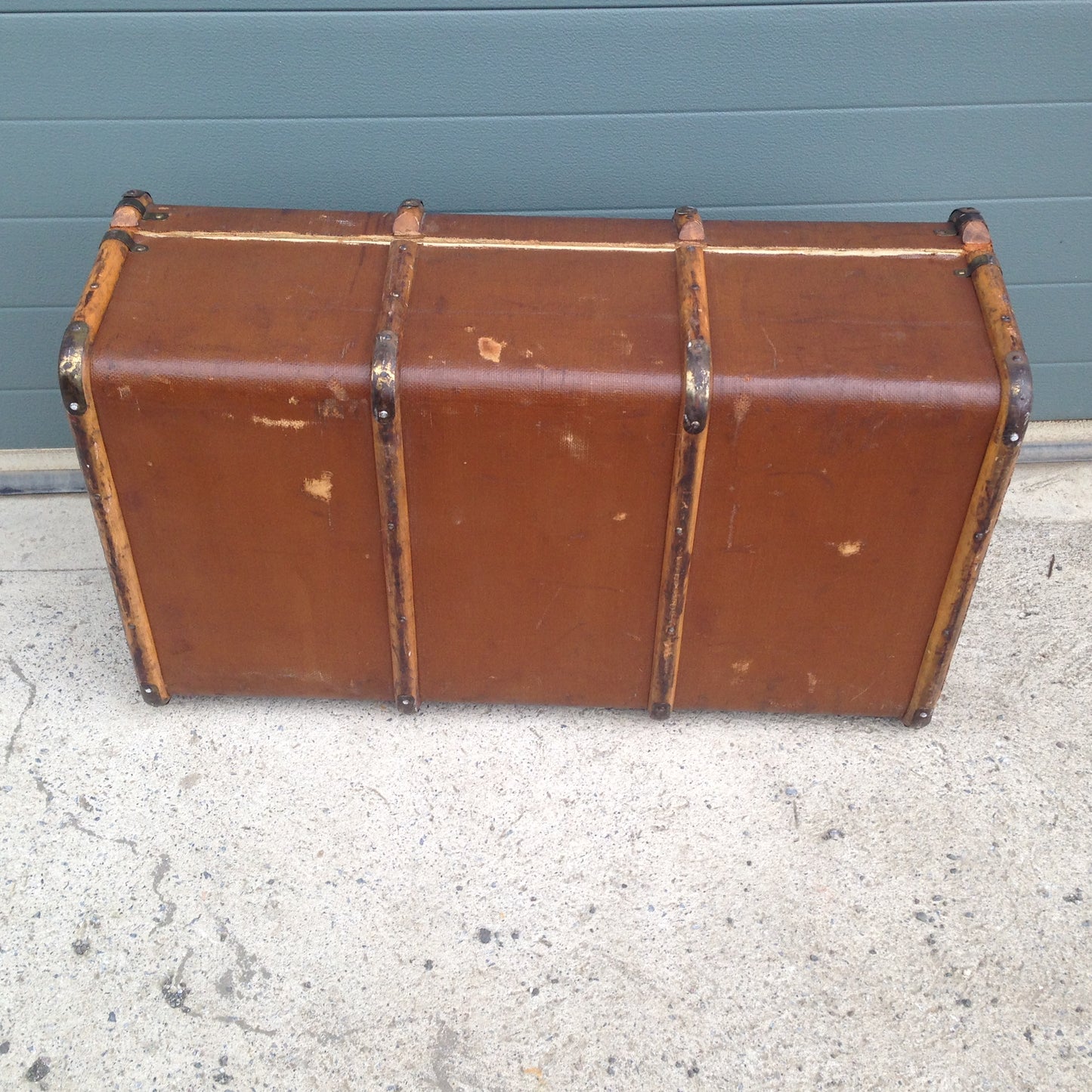 204.....Vintage Travel Trunk / Make Great Coffee Table....SOLD !