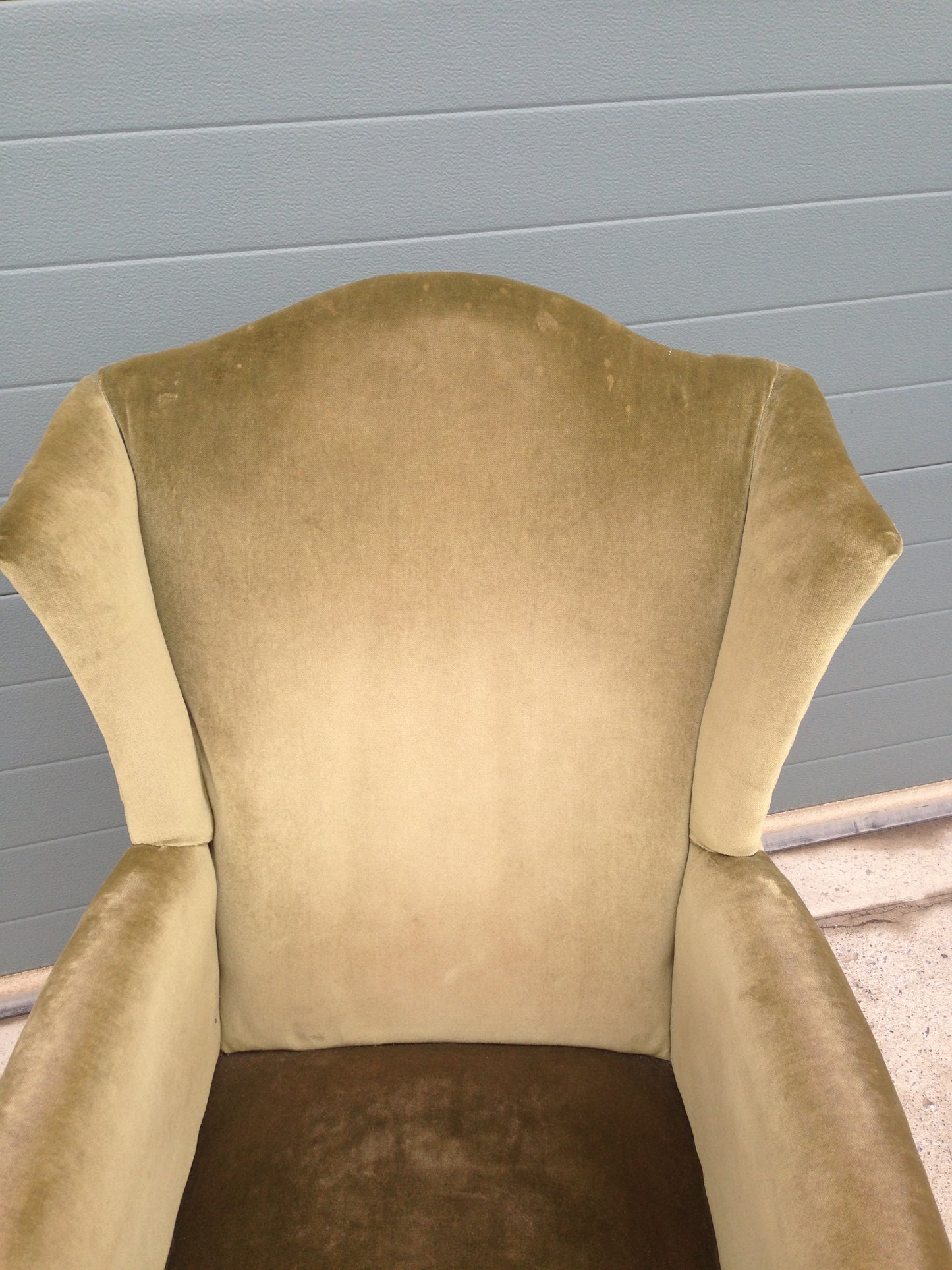 Vintage Wing Armchair / Vintage Library Chair