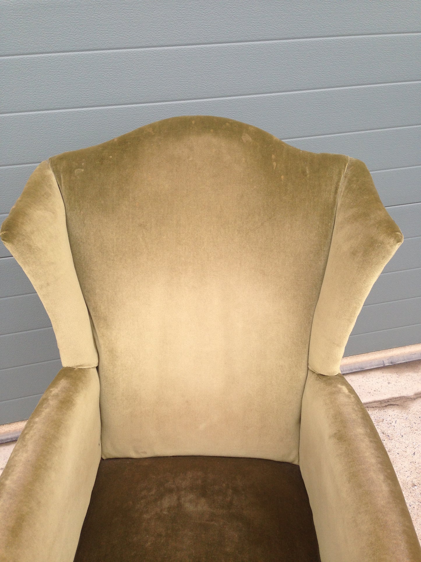 Vintage Wing Armchair / Vintage Library Chair