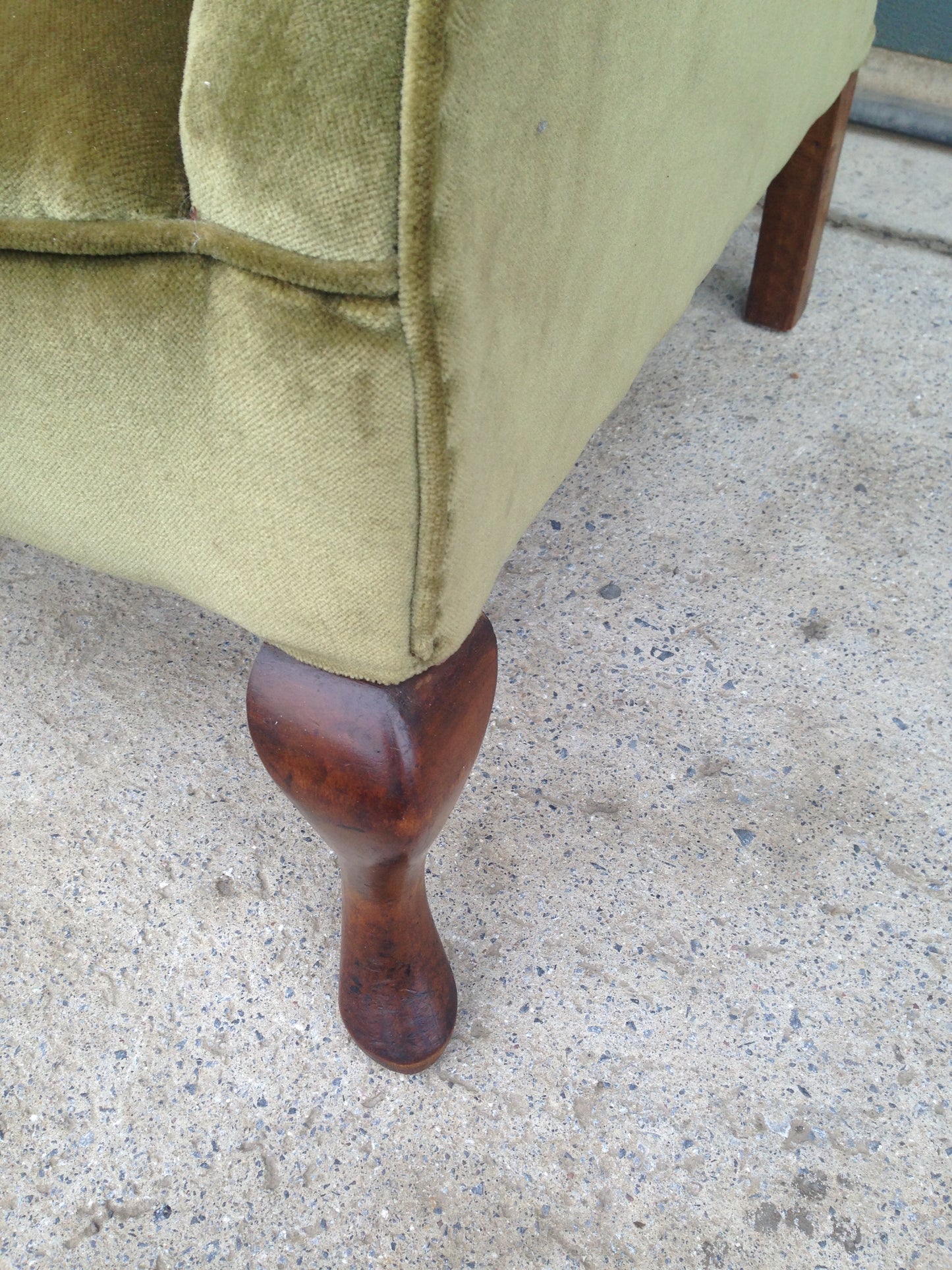 Vintage Wing Armchair / Vintage Library Chair