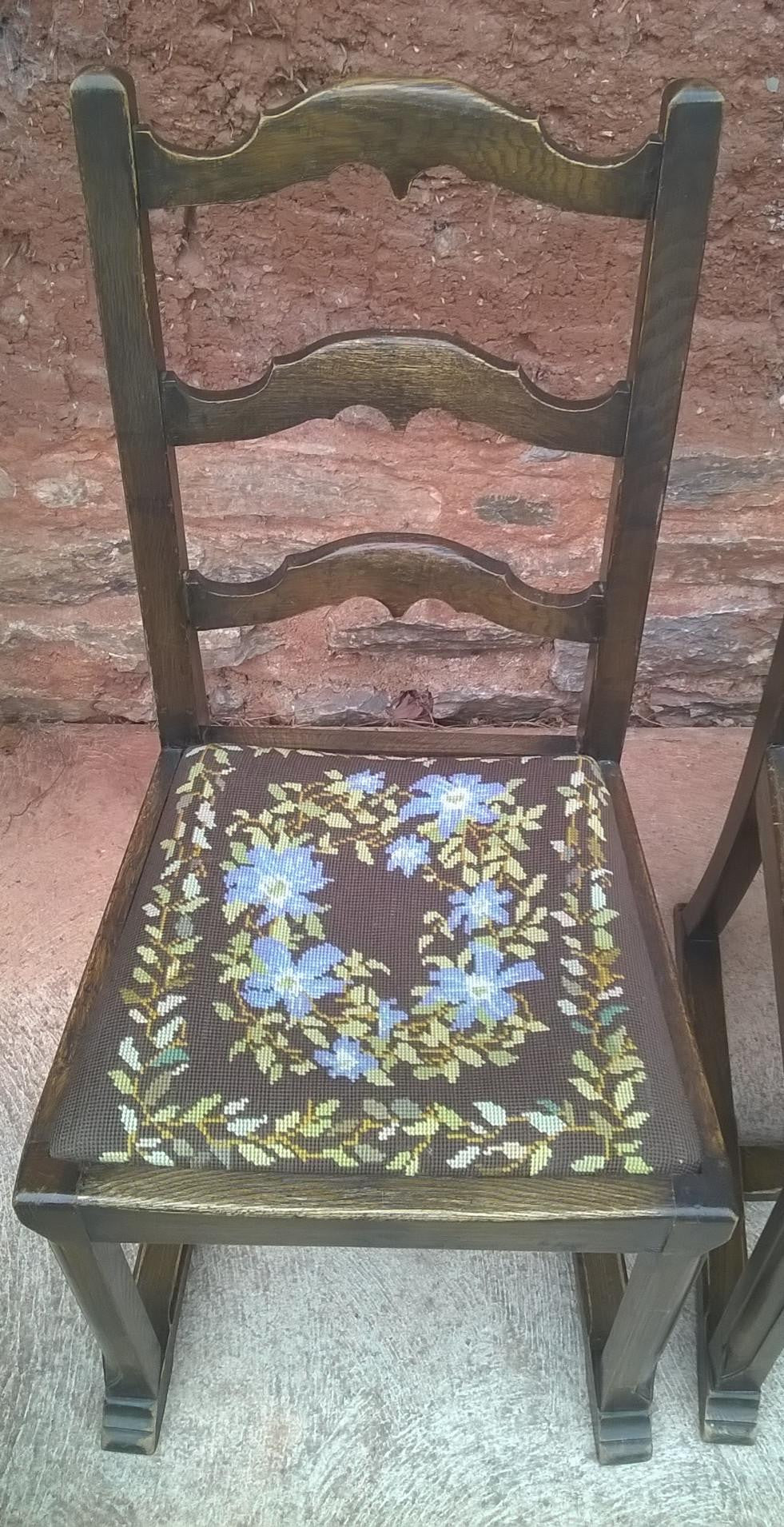 Set Of 4 Arts And Crafts Oak Chairs