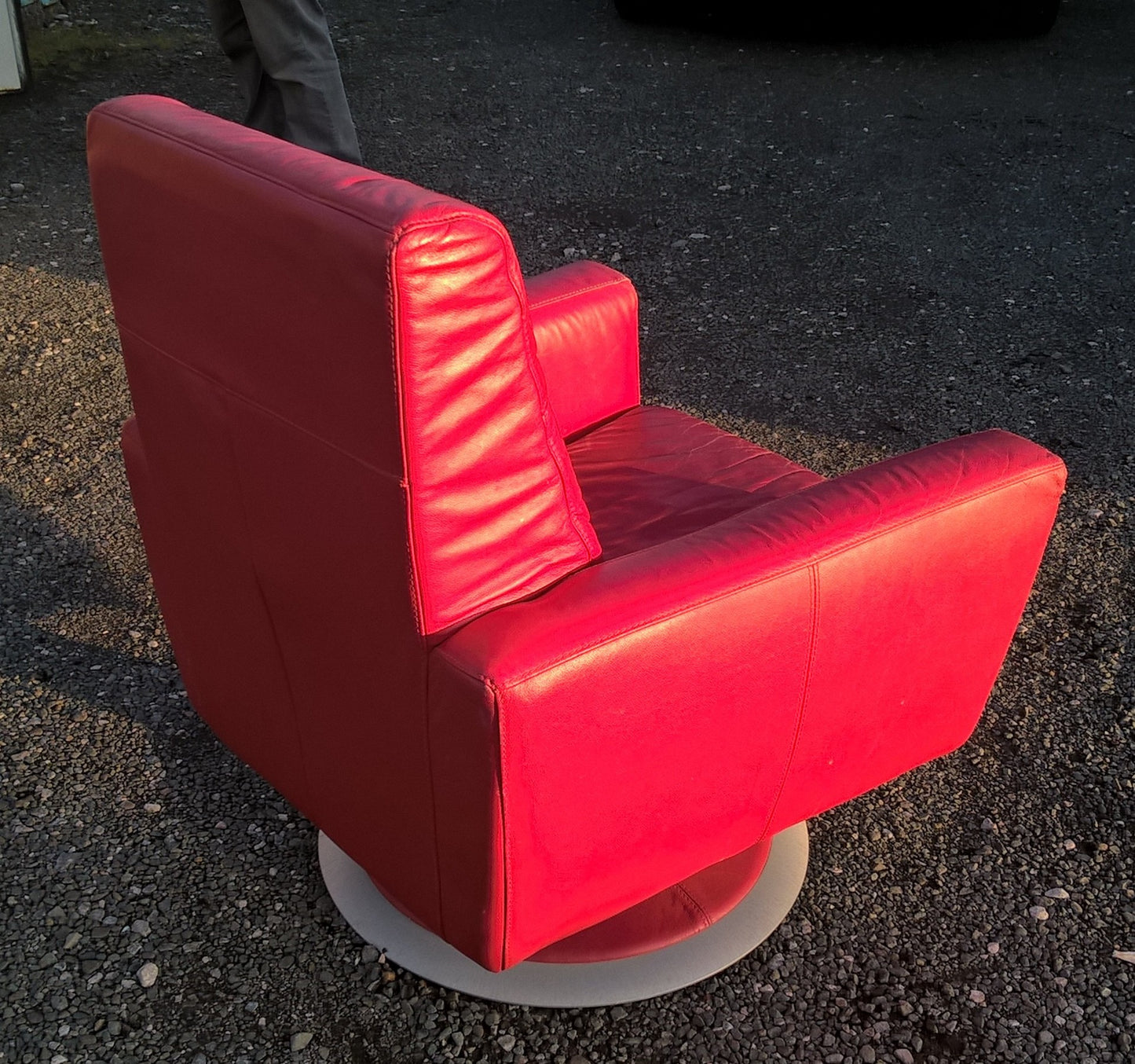 Retro Style Leather Swivel Armchair