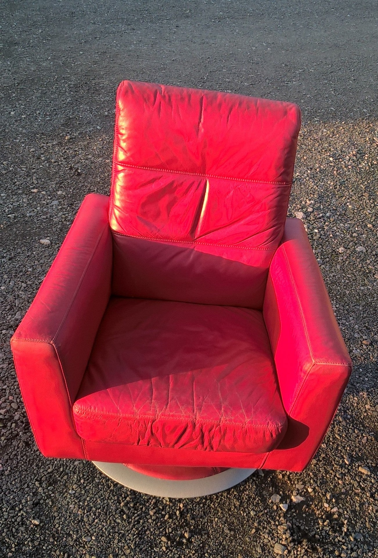 Retro Style Leather Swivel Armchair