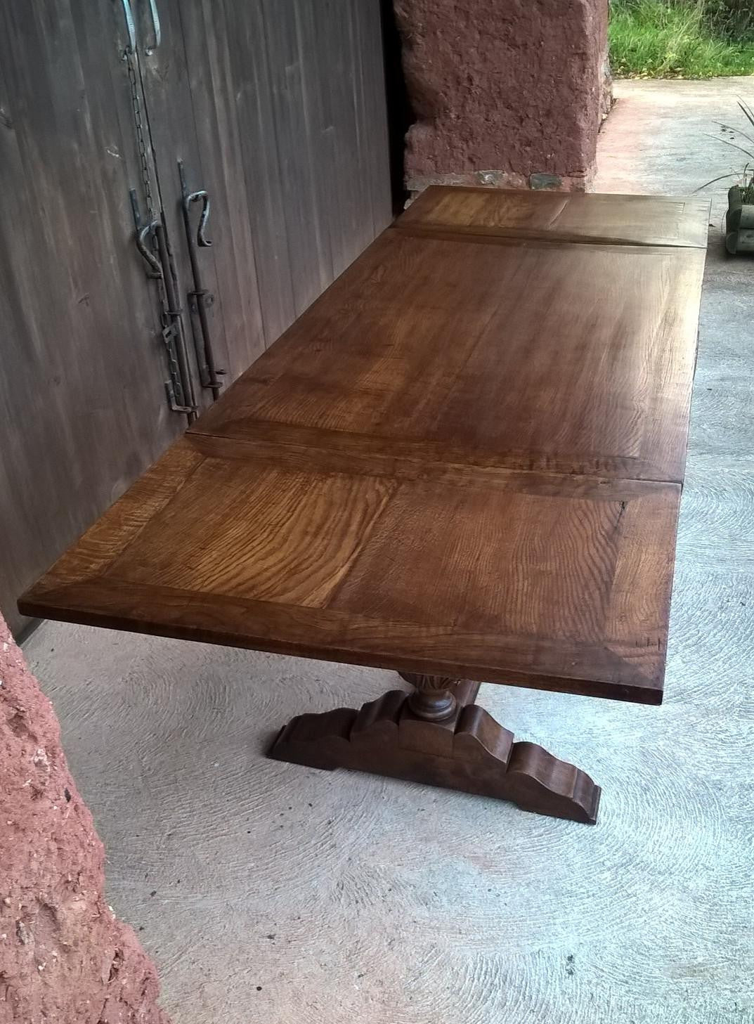 Vintage Large Solid Oak Drawleaf Dining Table