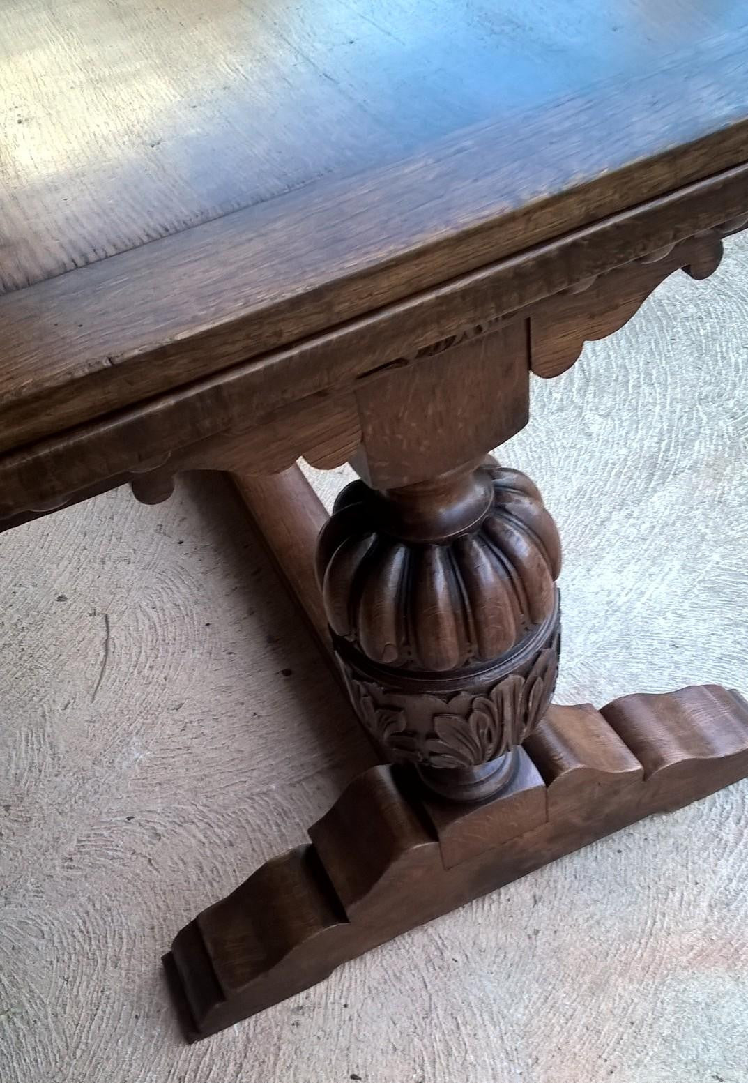 Vintage Large Solid Oak Drawleaf Dining Table