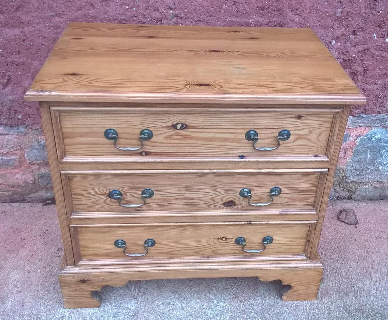339.....Vintage Solid Pine Chest Of Drawers ( SOLD )