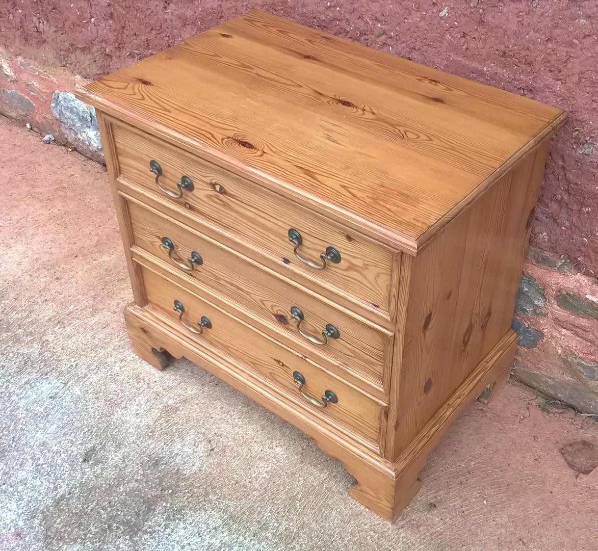 339.....Vintage Solid Pine Chest Of Drawers ( SOLD )