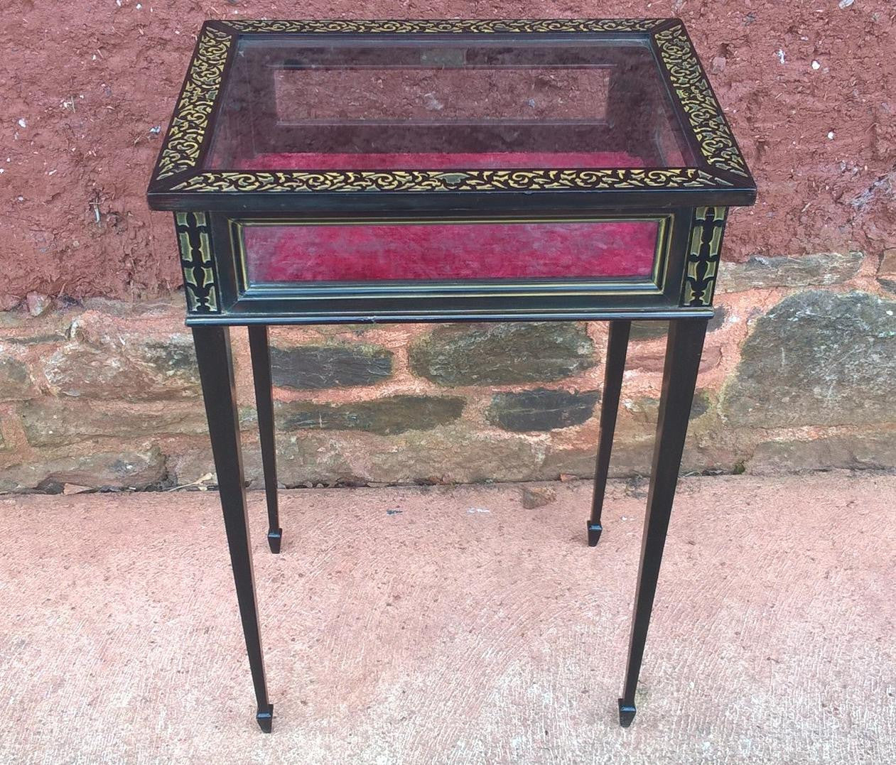 Edwardian Bijouterie Display Table