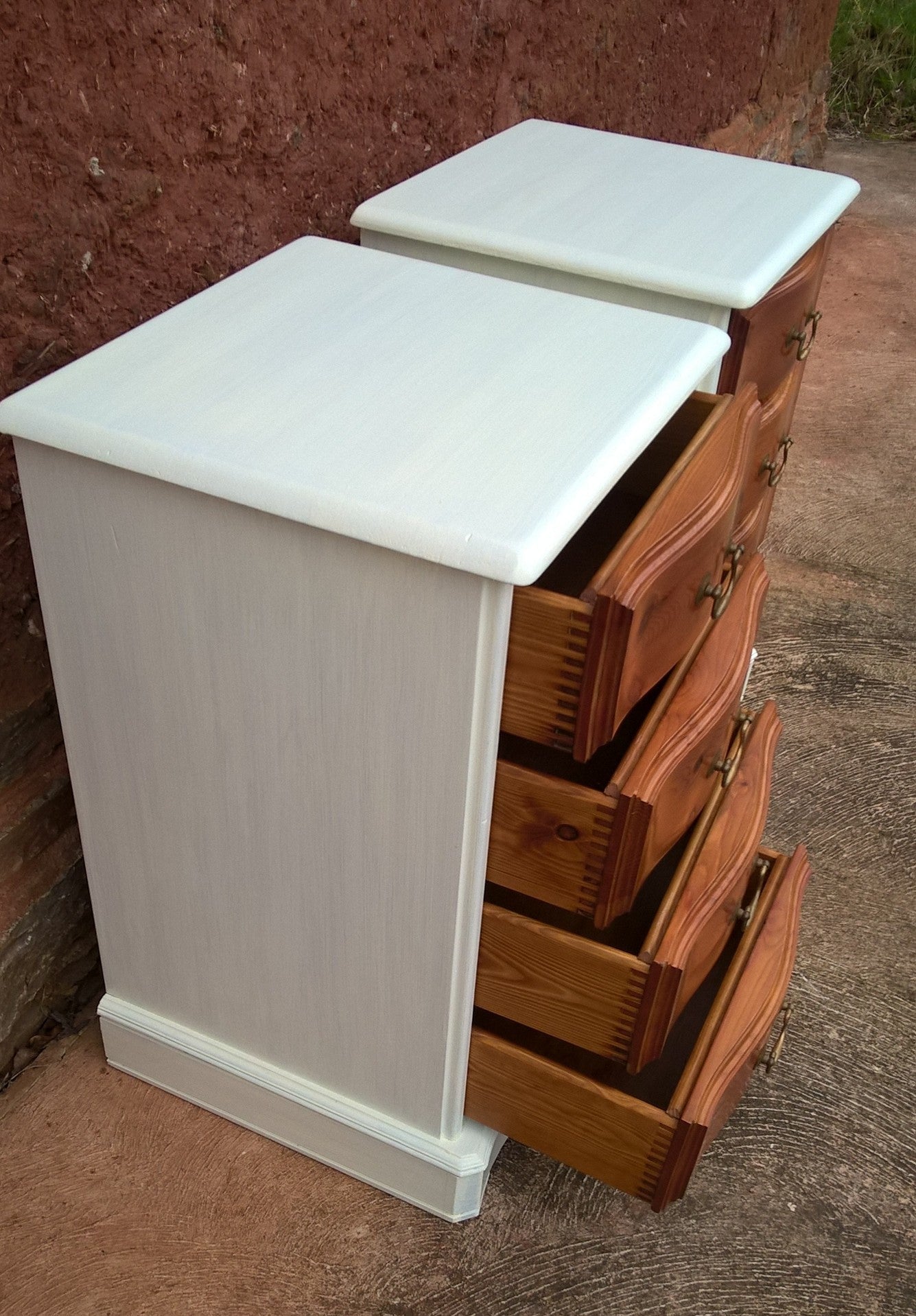 Pair Of Vintage Pine Bedside Chests / Bedside Cabinets
