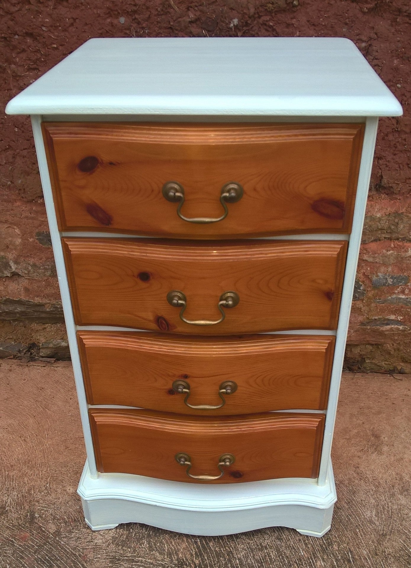 Pair Of Vintage Pine Bedside Chests / Bedside Cabinets