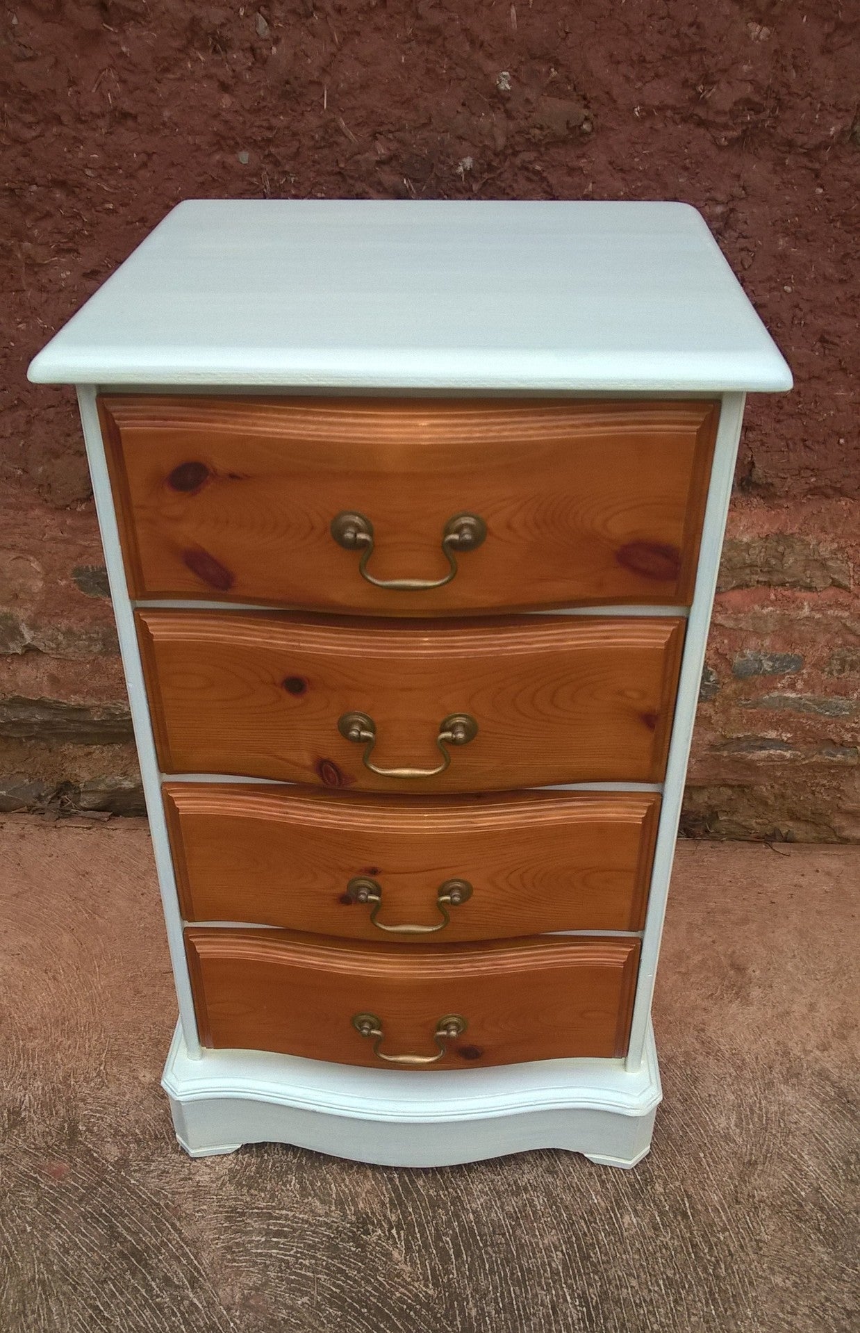 Pair Of Vintage Pine Bedside Chests / Bedside Cabinets