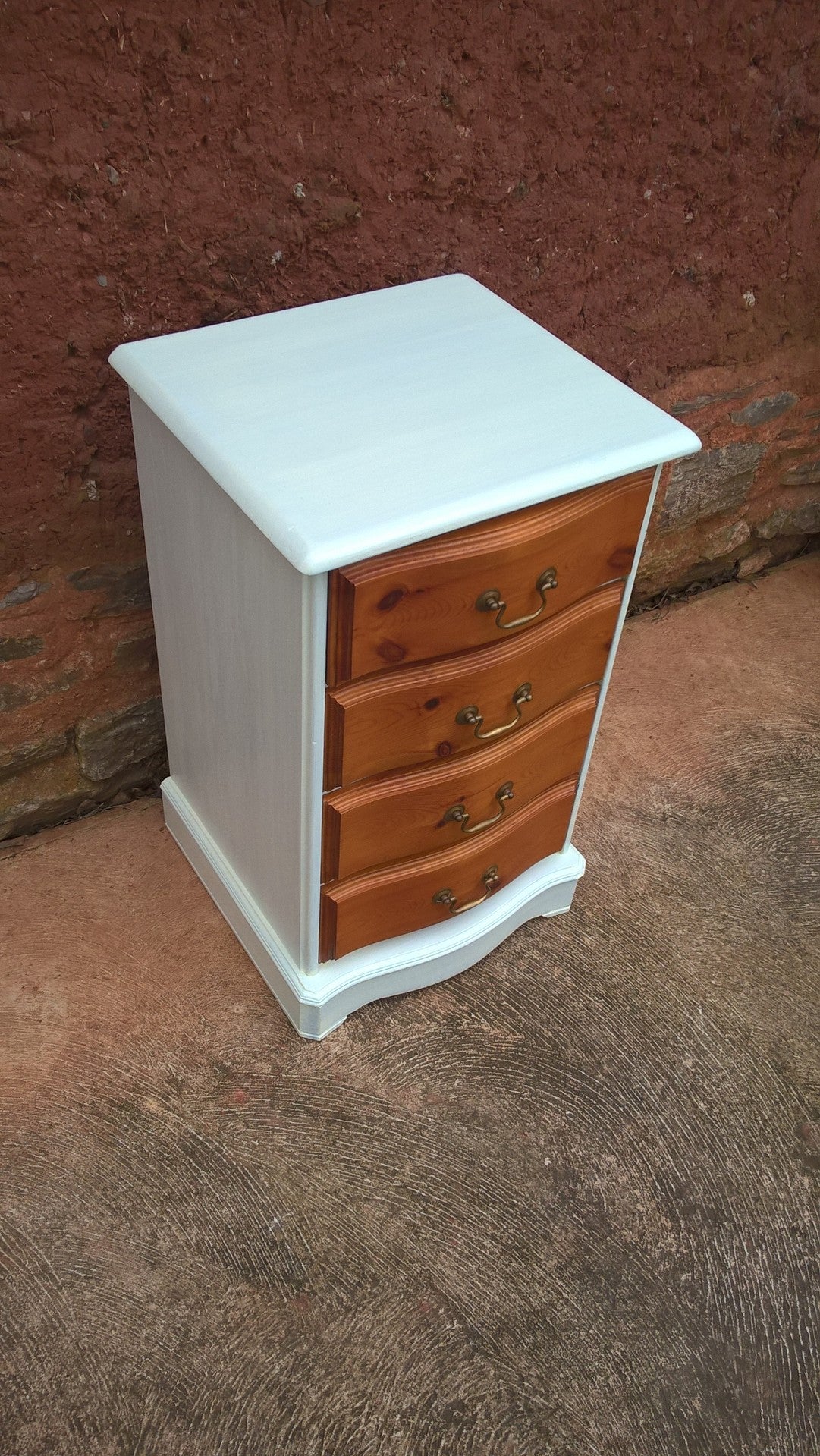 Pair Of Vintage Pine Bedside Chests / Bedside Cabinets