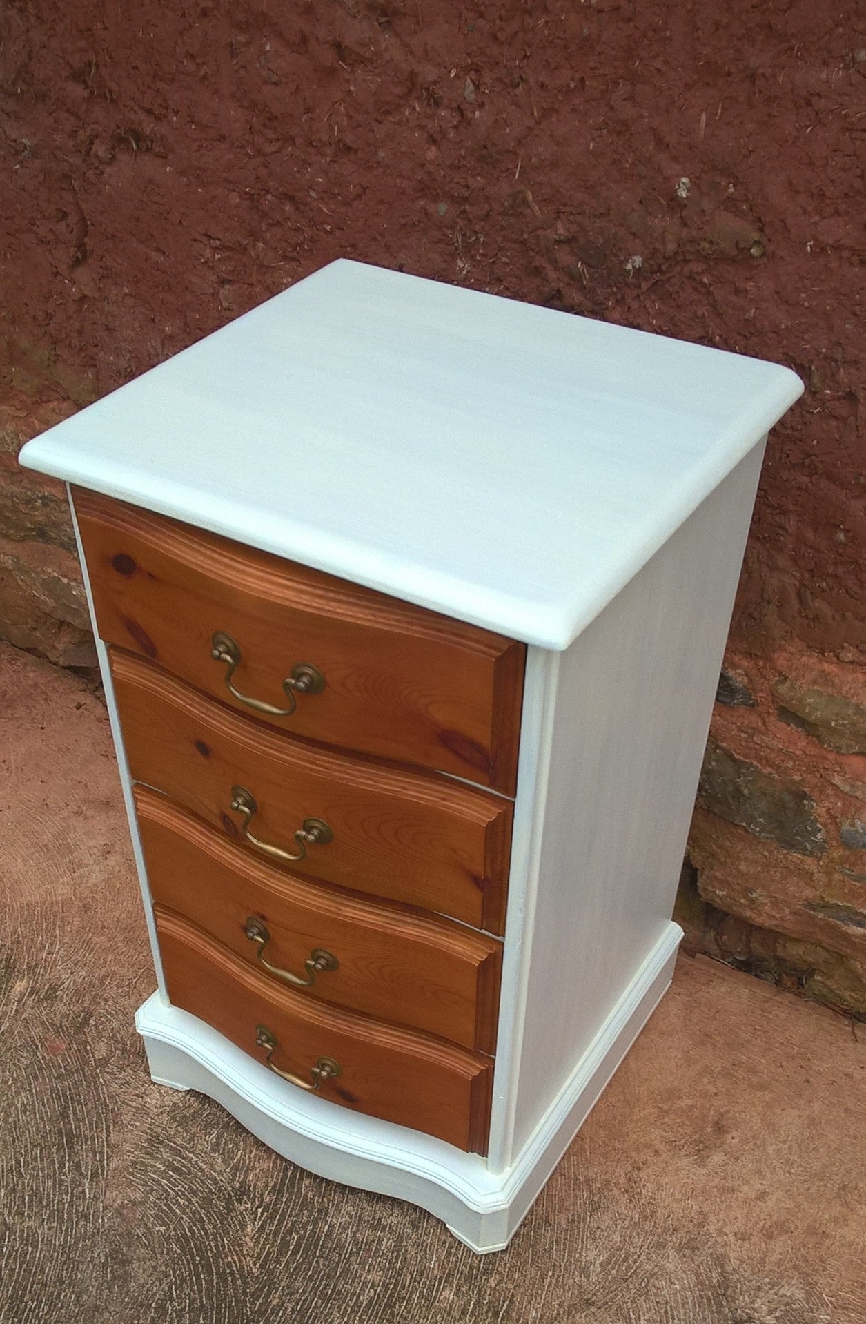 Pair Of Vintage Pine Bedside Chests / Bedside Cabinets