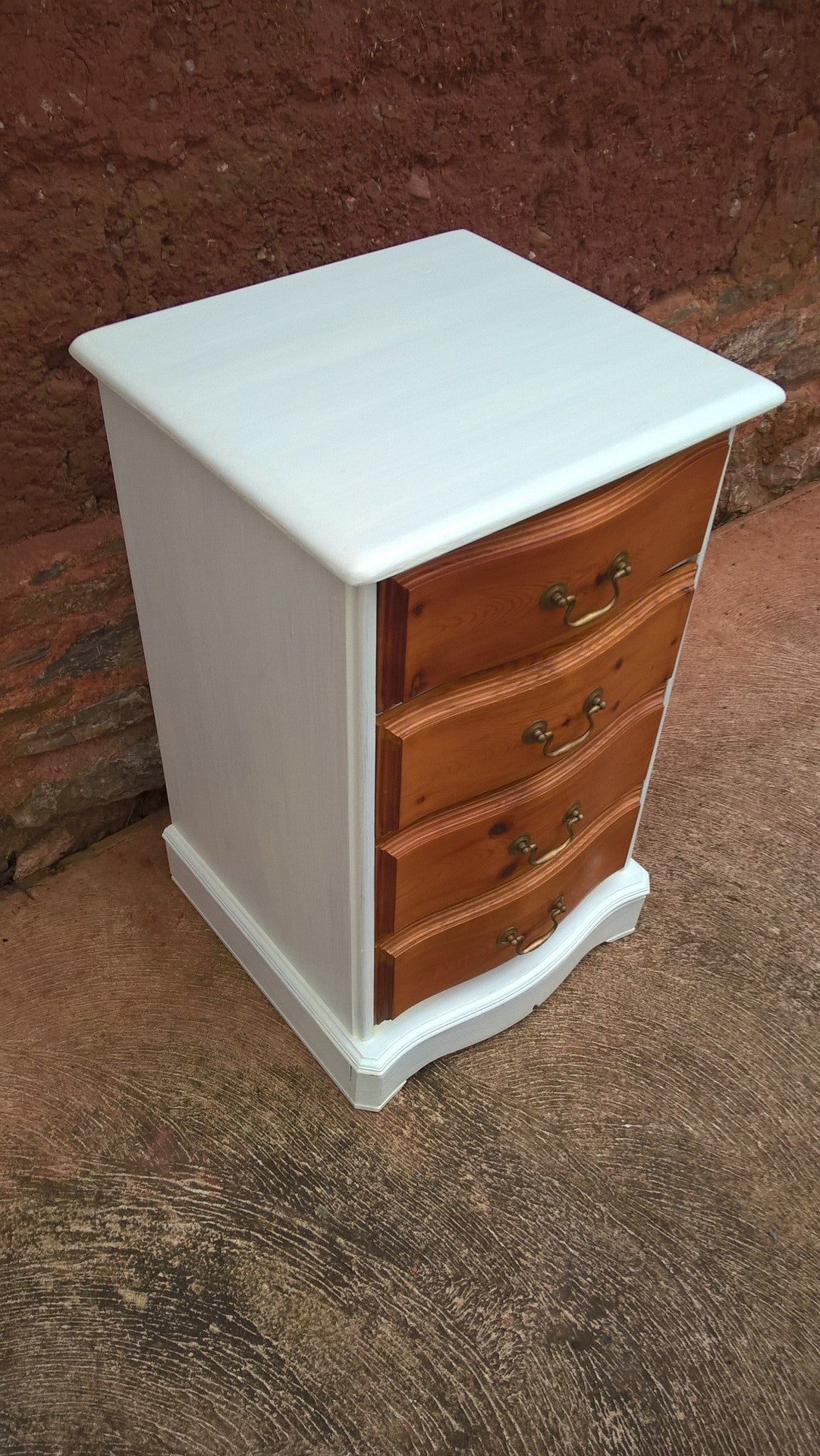 Pair Of Vintage Pine Bedside Chests / Bedside Cabinets