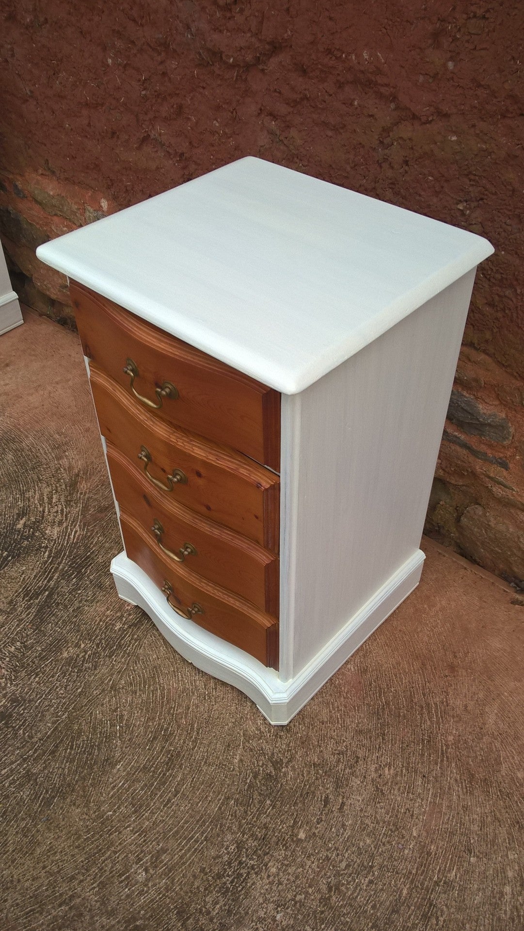 Pair Of Vintage Pine Bedside Chests / Bedside Cabinets