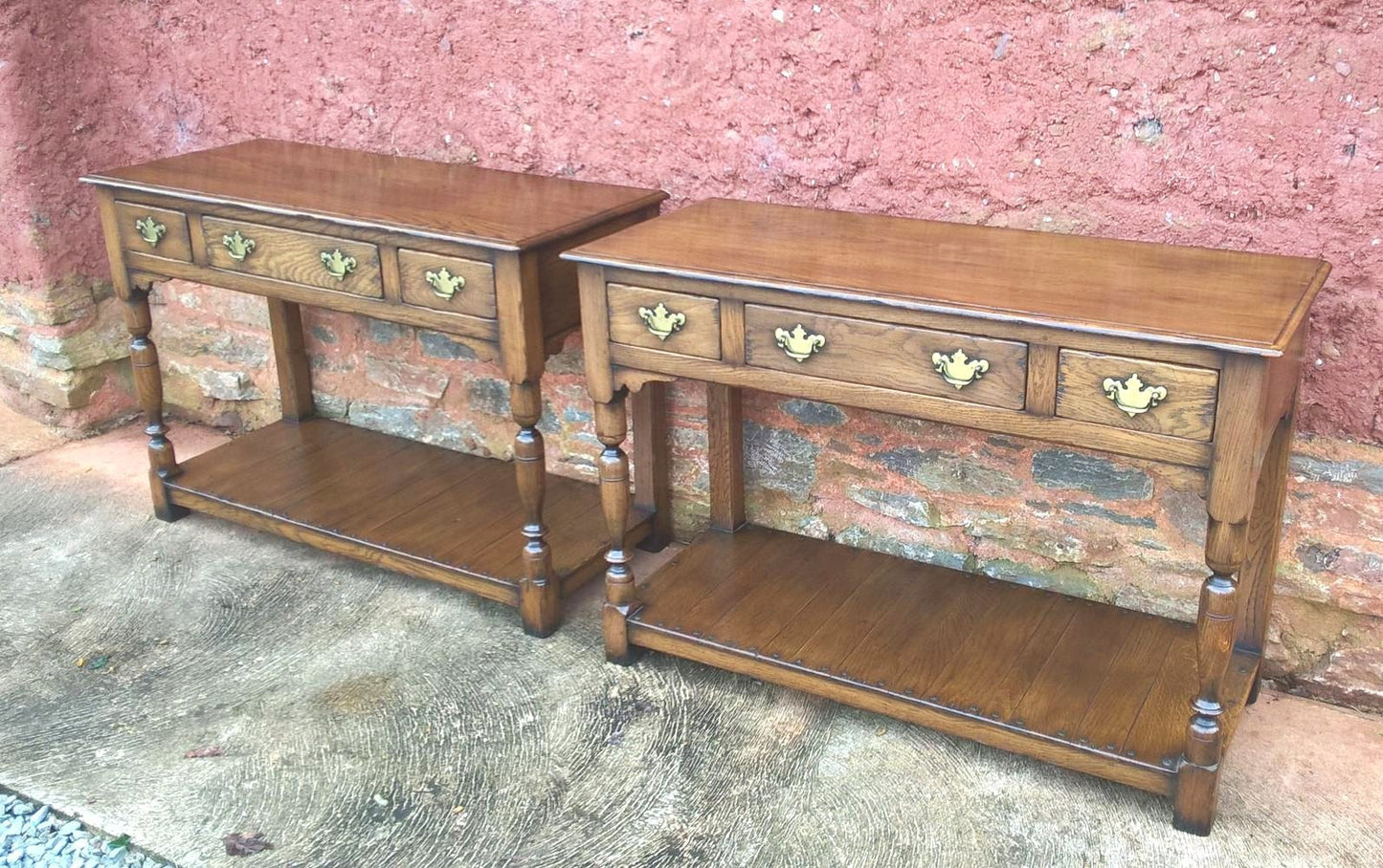 Fabulous Pair Of Vintage Solid Oak Side Tables / Serving Tables