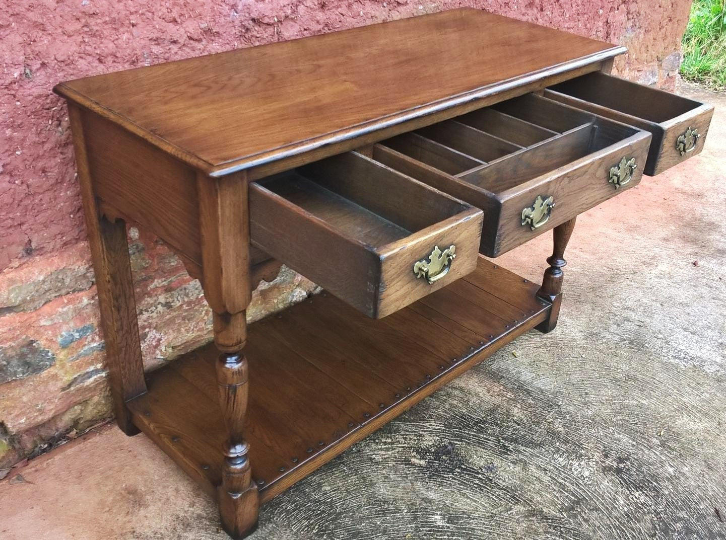 Fabulous Pair Of Vintage Solid Oak Side Tables / Serving Tables