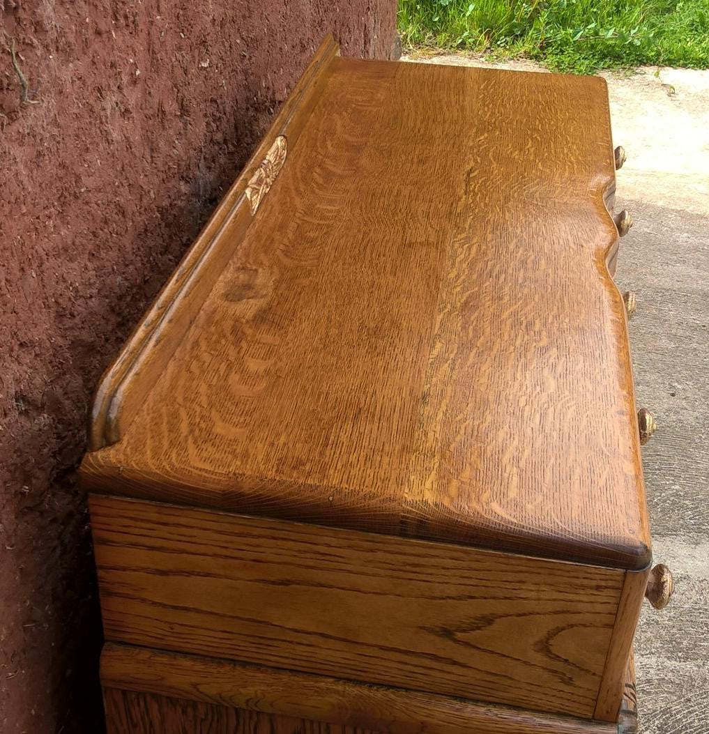 Stunning Vintage Carved Oak Sideboard With Metallic Gilding
