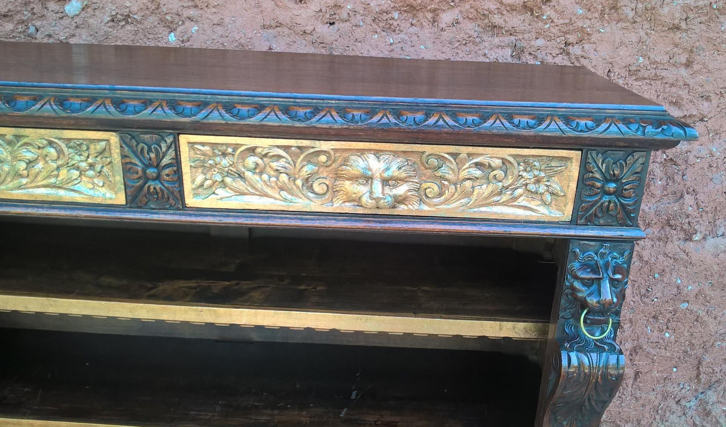 Magnificent Carved Oak Bookcase !