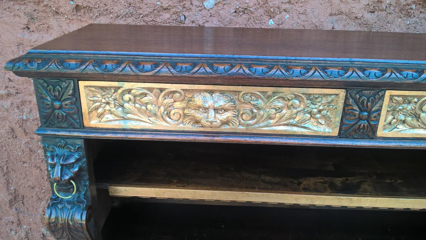 Magnificent Carved Oak Bookcase !