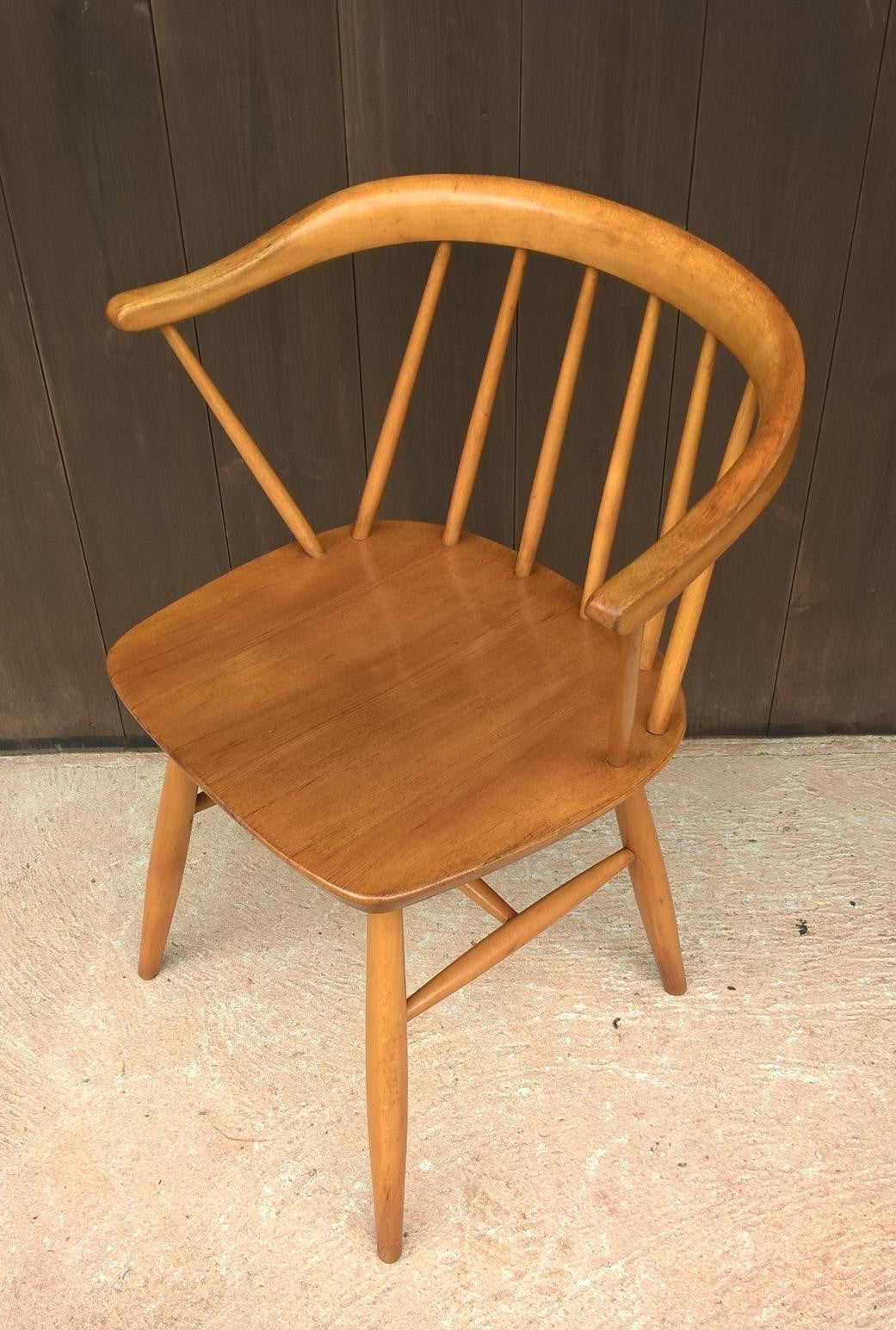 Rare (Ercol Style) Retro Table And 4 Chairs Made By Centa.