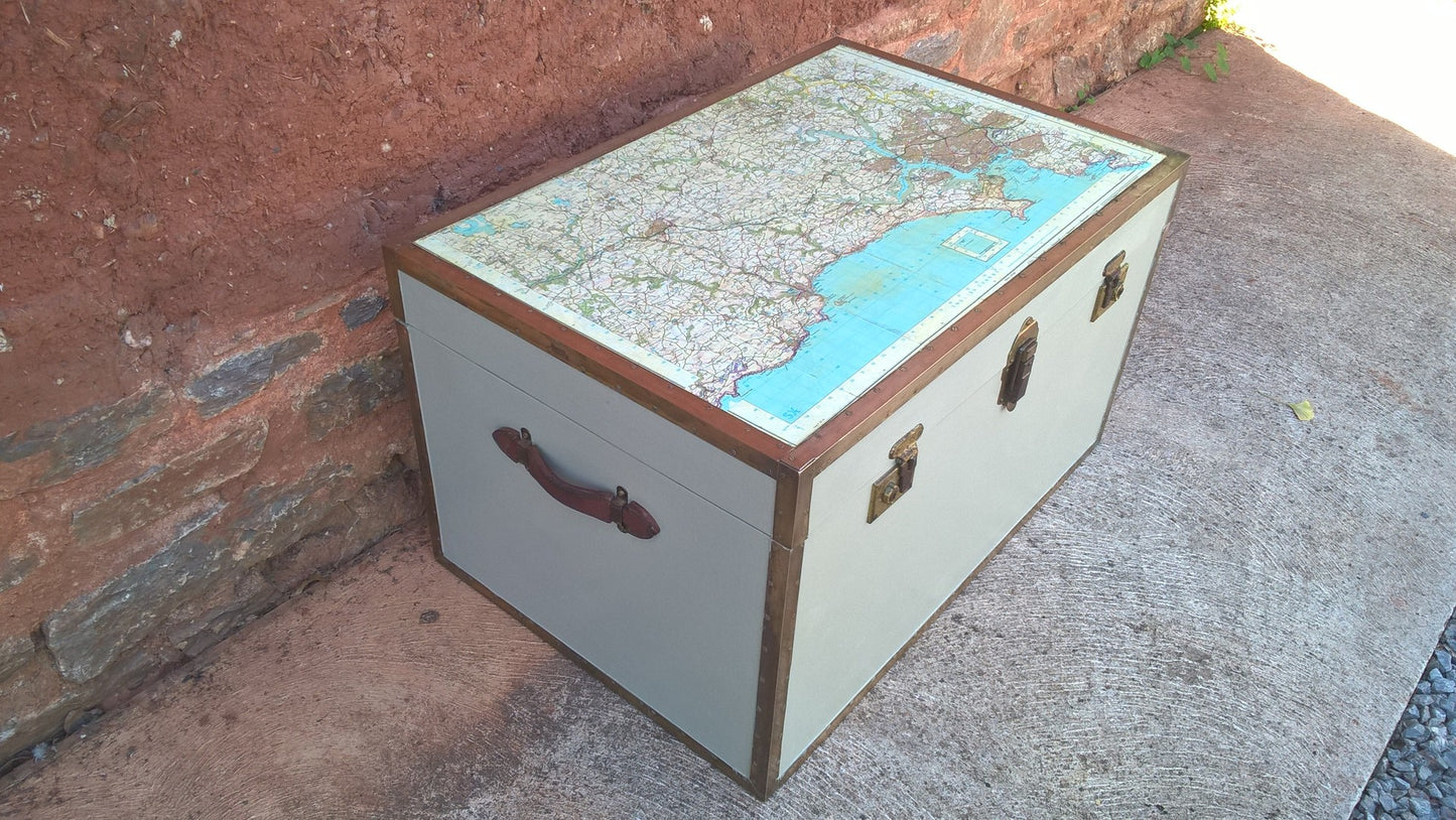 Vintage Travel Trunk / Storage Chest / Coffee Table