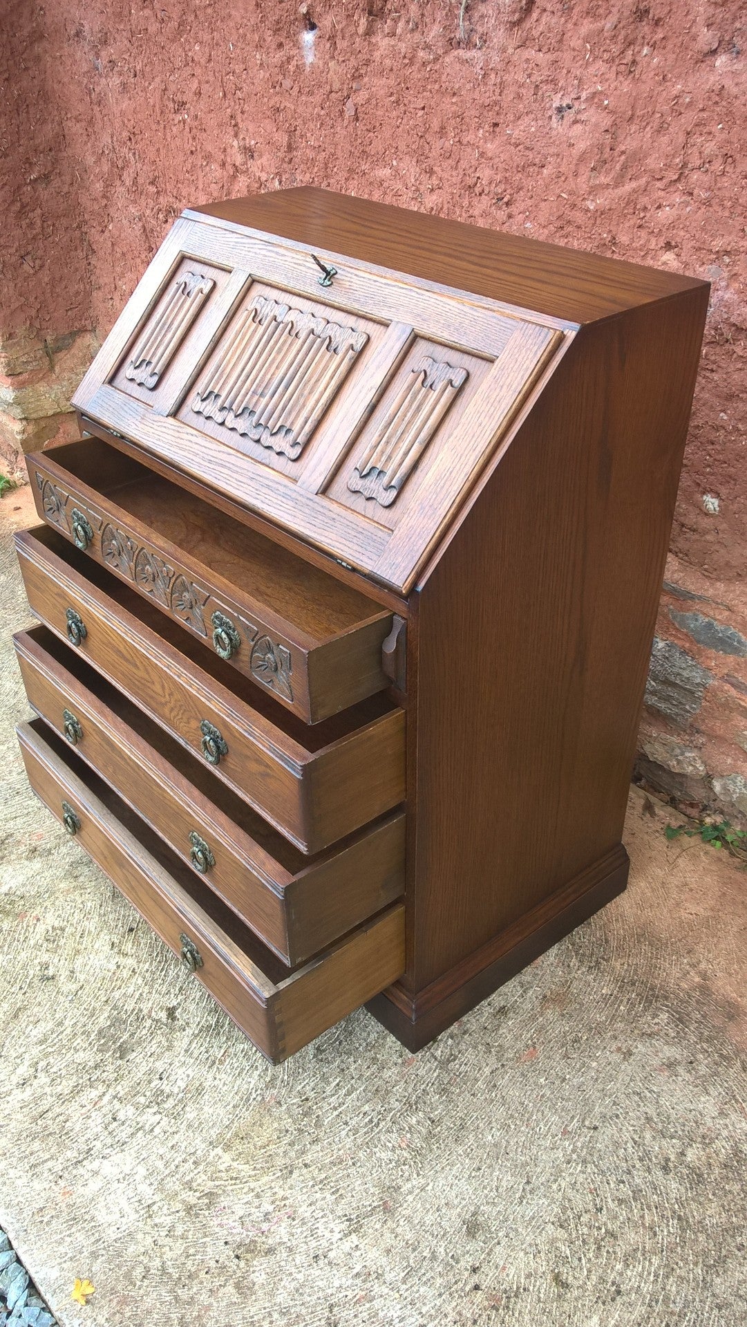 Vintage Old Charm Oak Bureau