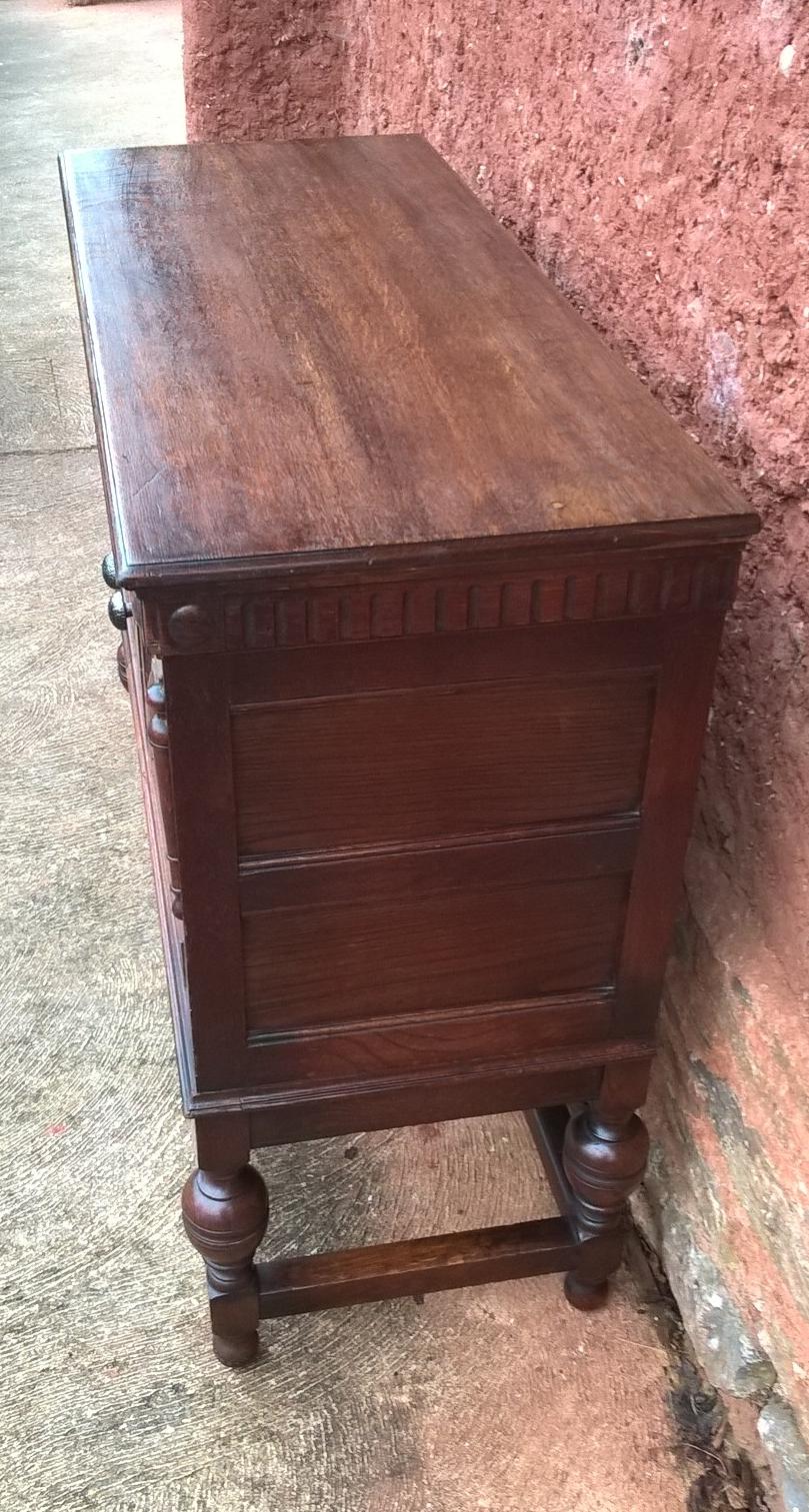 Lovely Vintage Oak Dresser Base / Sideboard / Drinks Cabinet