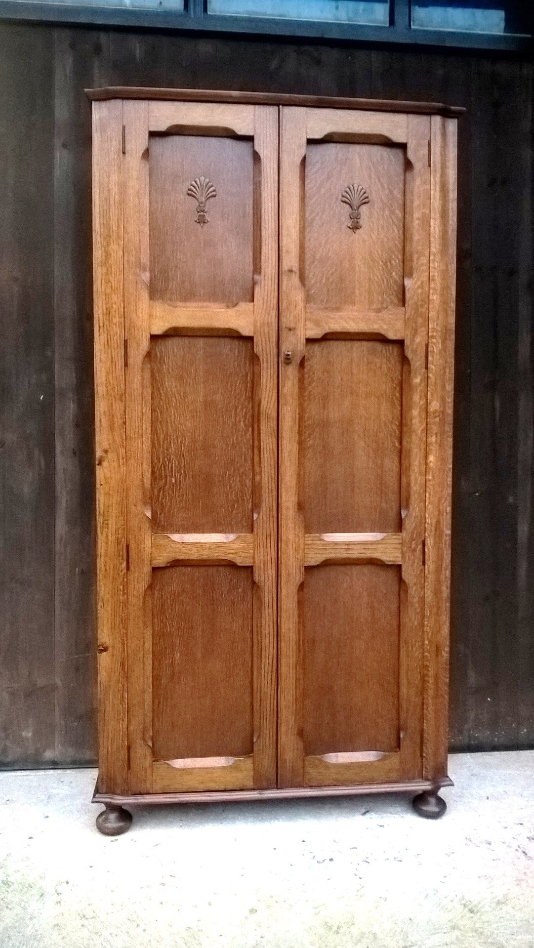 Superb Quality Arts And Crafts Hall Robe / Gentlemans Wardrobe