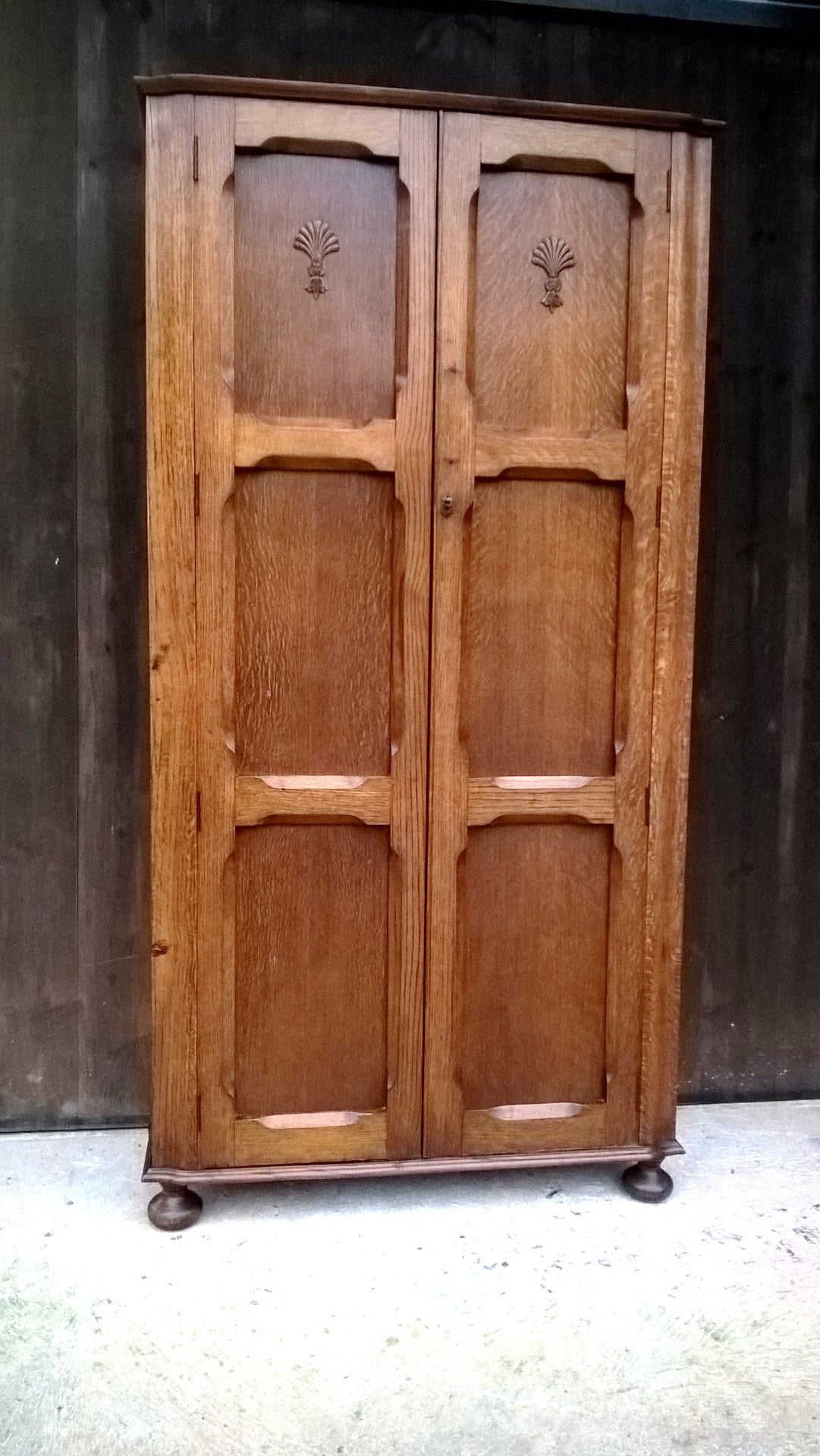 Superb Quality Arts And Crafts Hall Robe / Gentlemans Wardrobe