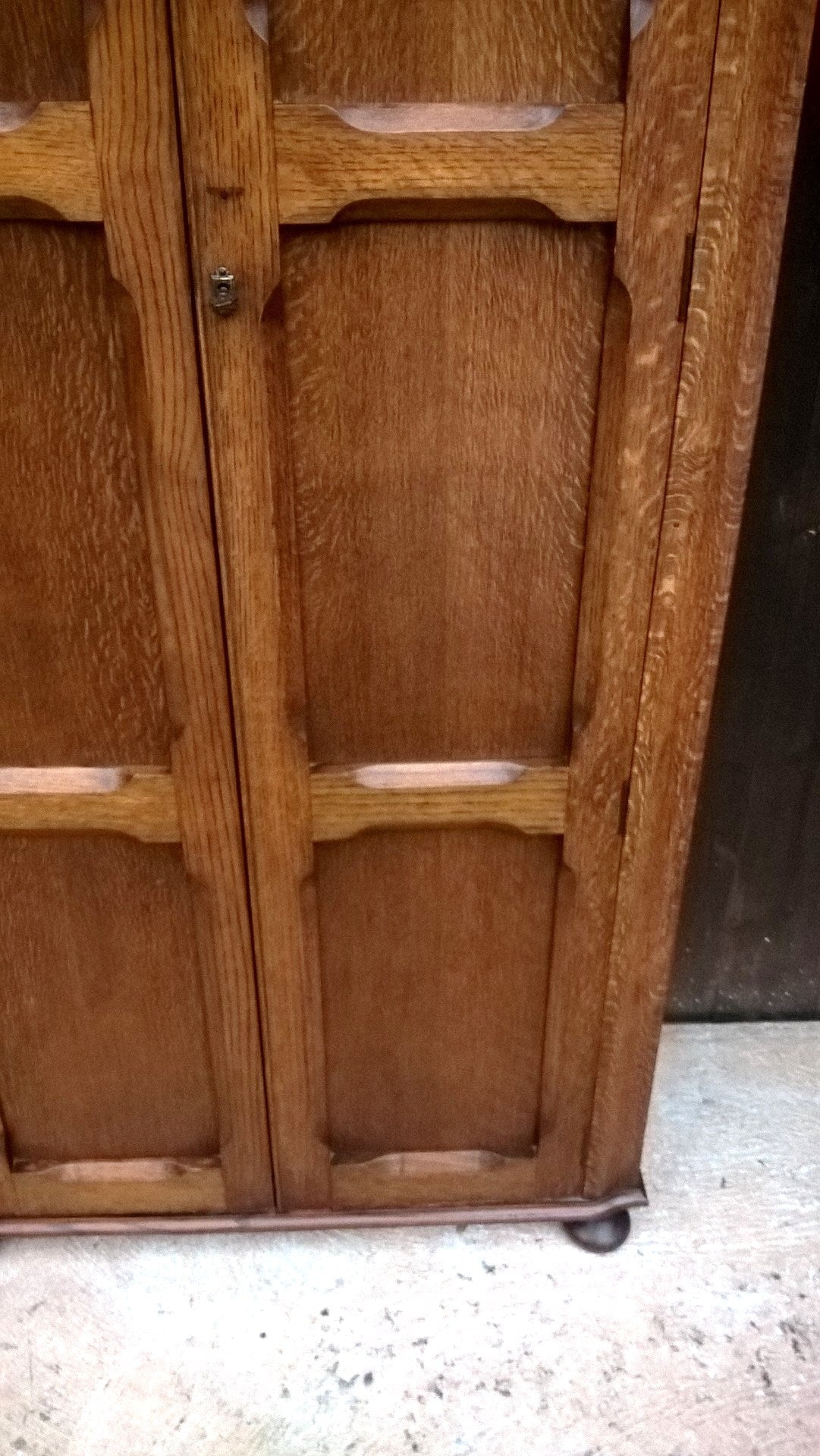 Superb Quality Arts And Crafts Hall Robe / Gentlemans Wardrobe