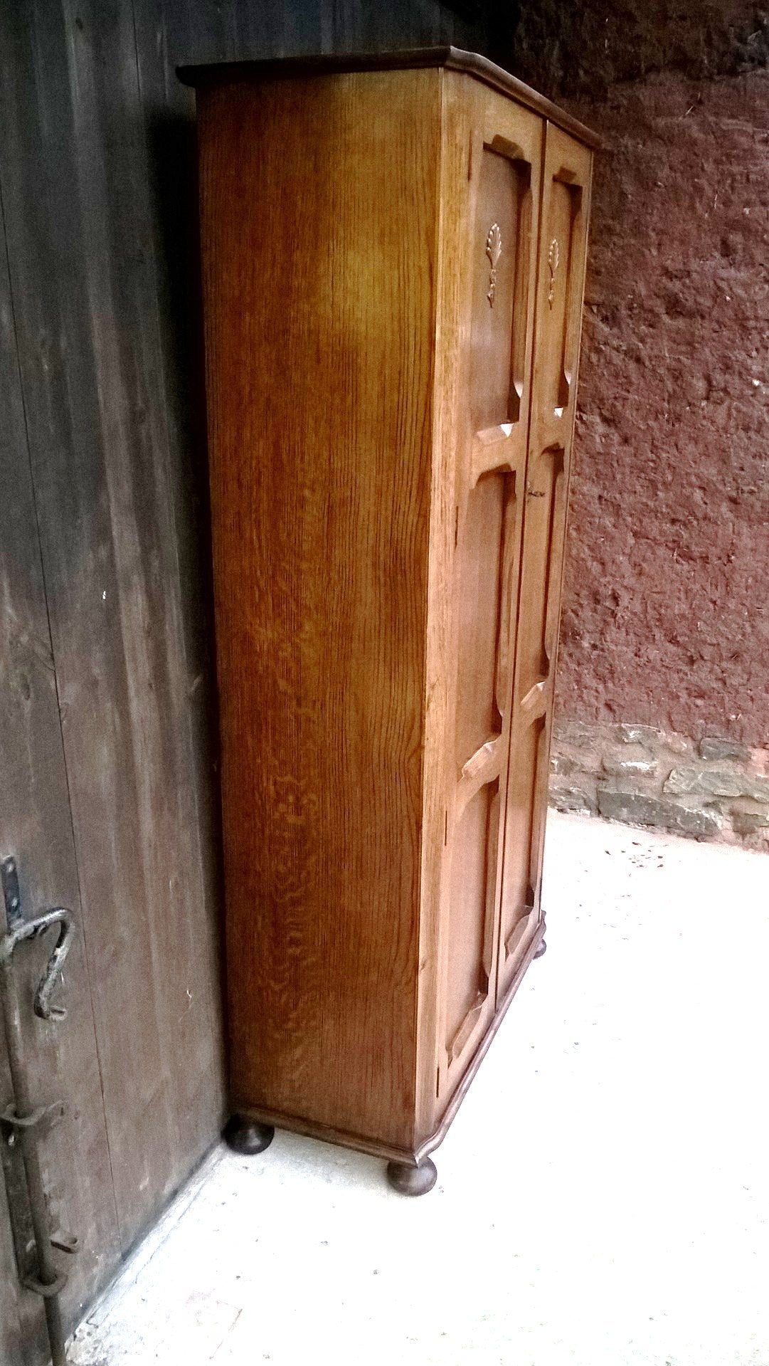 Superb Quality Arts And Crafts Hall Robe / Gentlemans Wardrobe