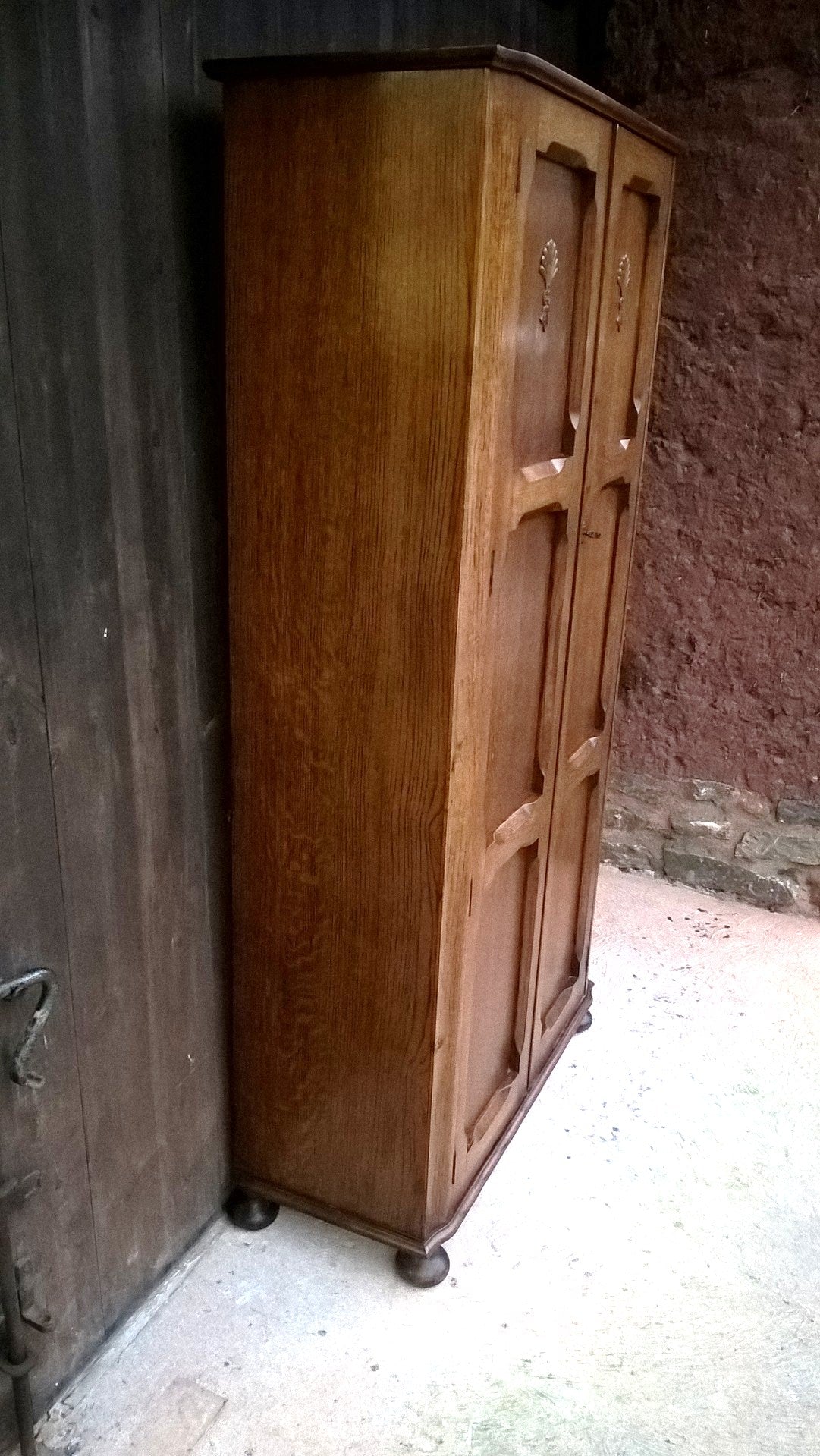 Superb Quality Arts And Crafts Hall Robe / Gentlemans Wardrobe