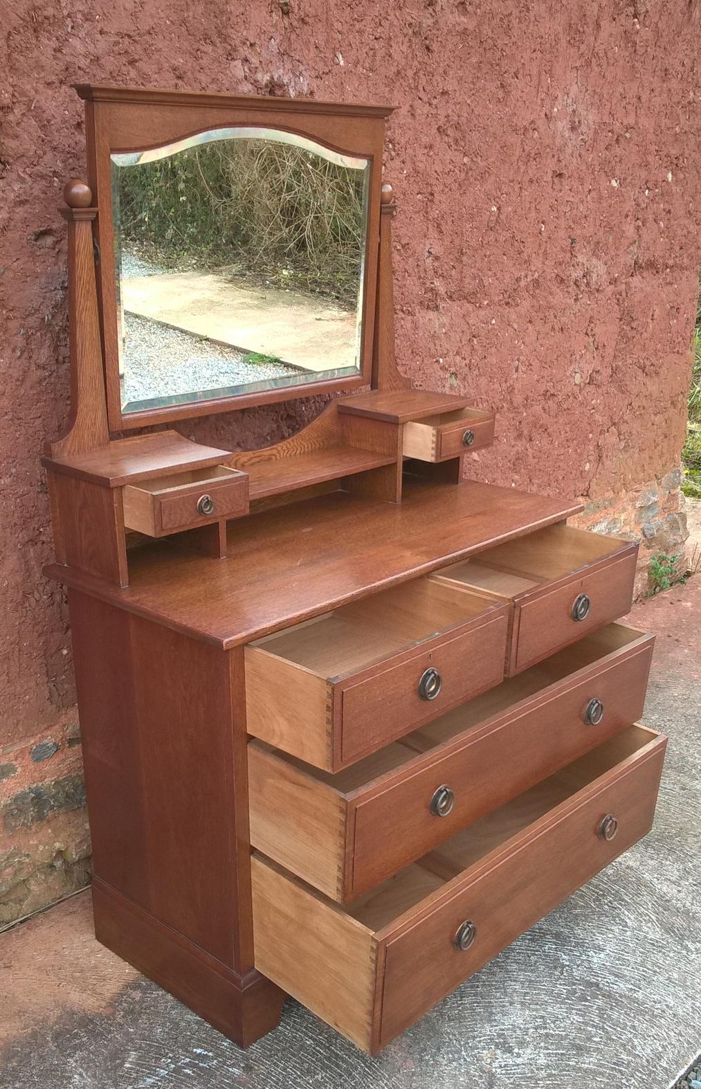 Vintage Arts And Crafts Oak Dressing Chest - Dressing Table