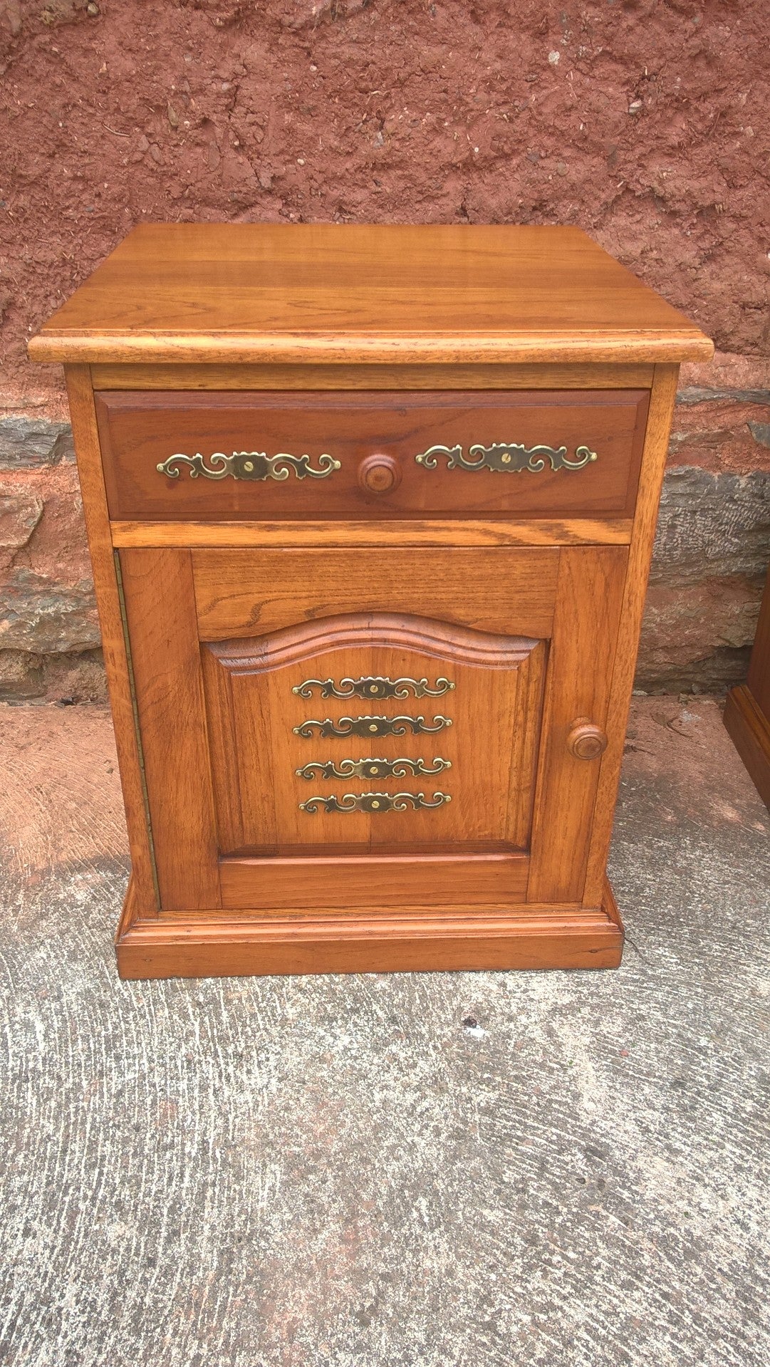 Pair Of Bedside Cabinets / Vintage Bedside Tables / Pair Lamp Tables