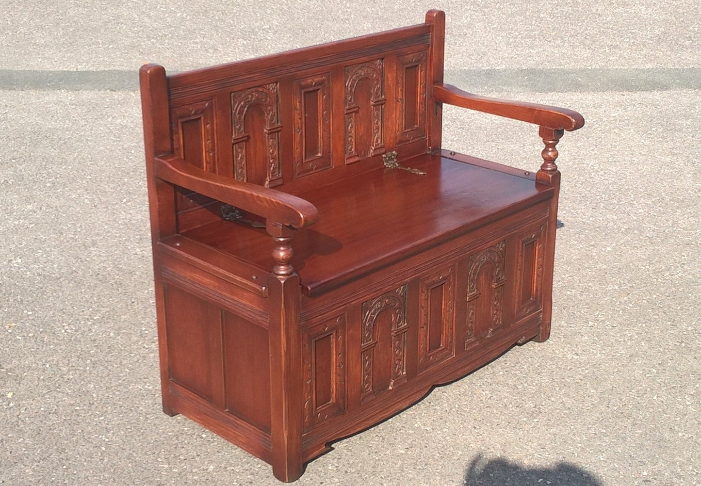 Small Vintage Carved Oak Settle - Gorgeous Old Charm Style Bench Seat