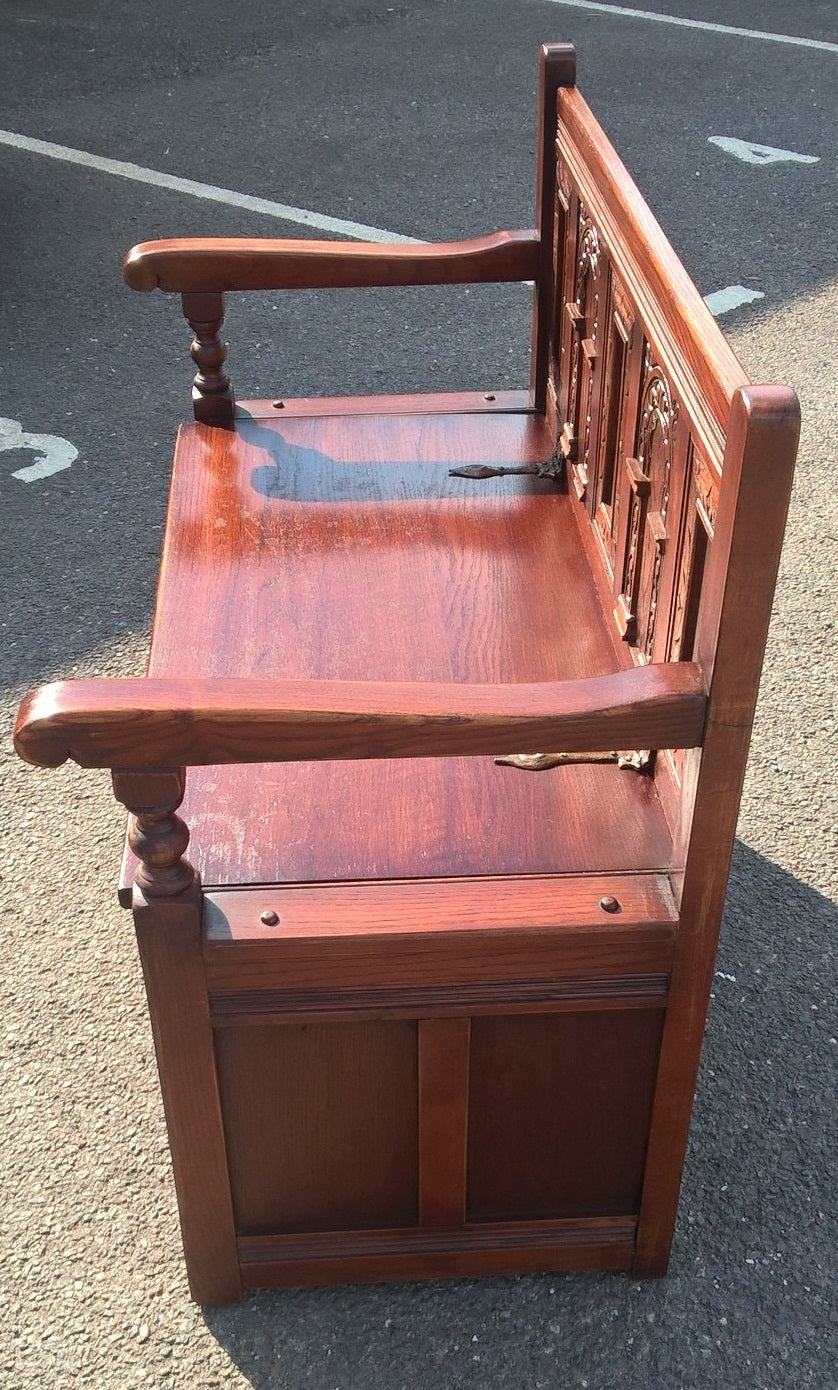 Small Vintage Carved Oak Settle - Gorgeous Old Charm Style Bench Seat